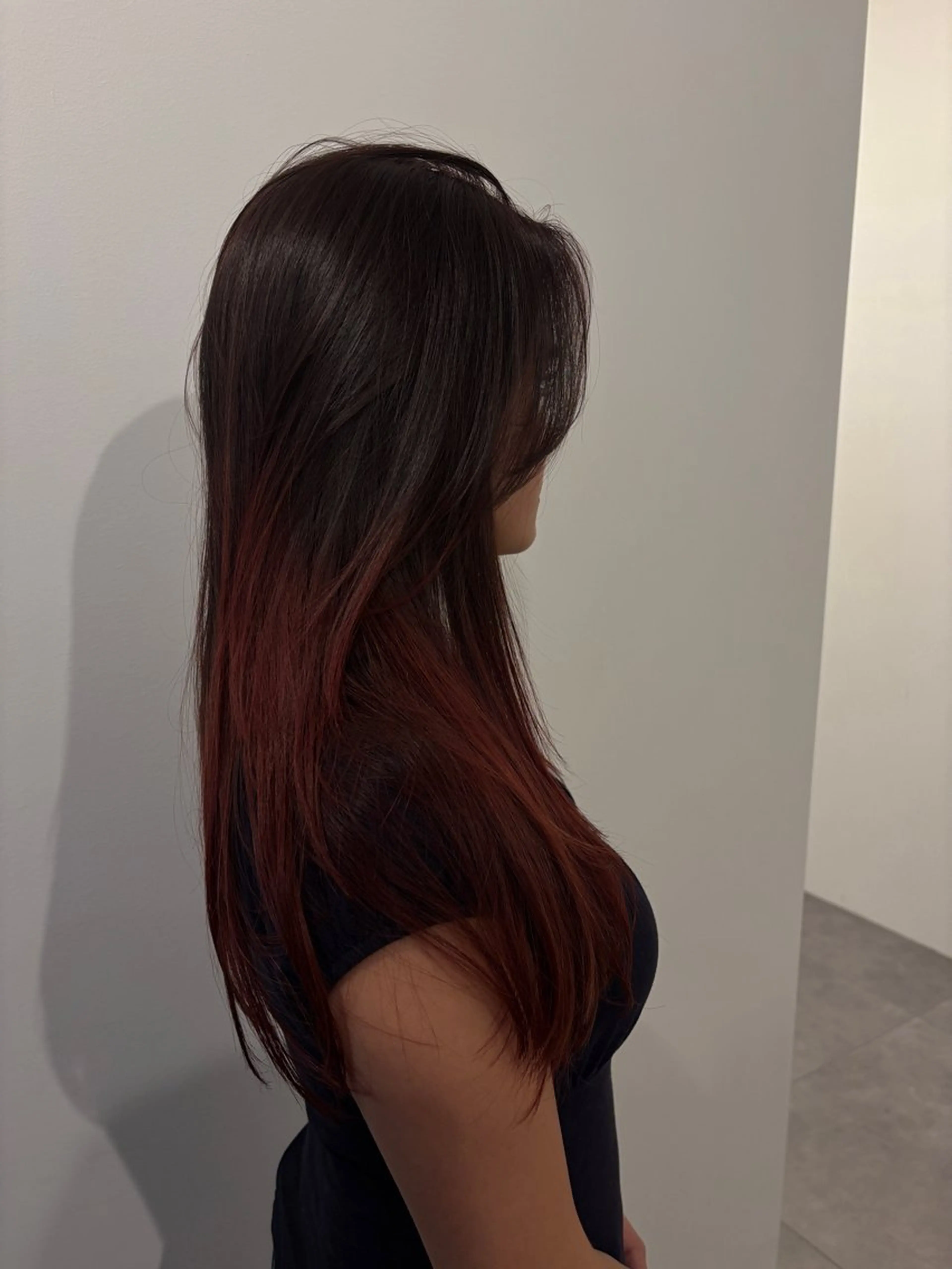 カラー MEY HAIR / CURLYS所属・カラー特化美容師 オレンジカラーのヘアスタイル