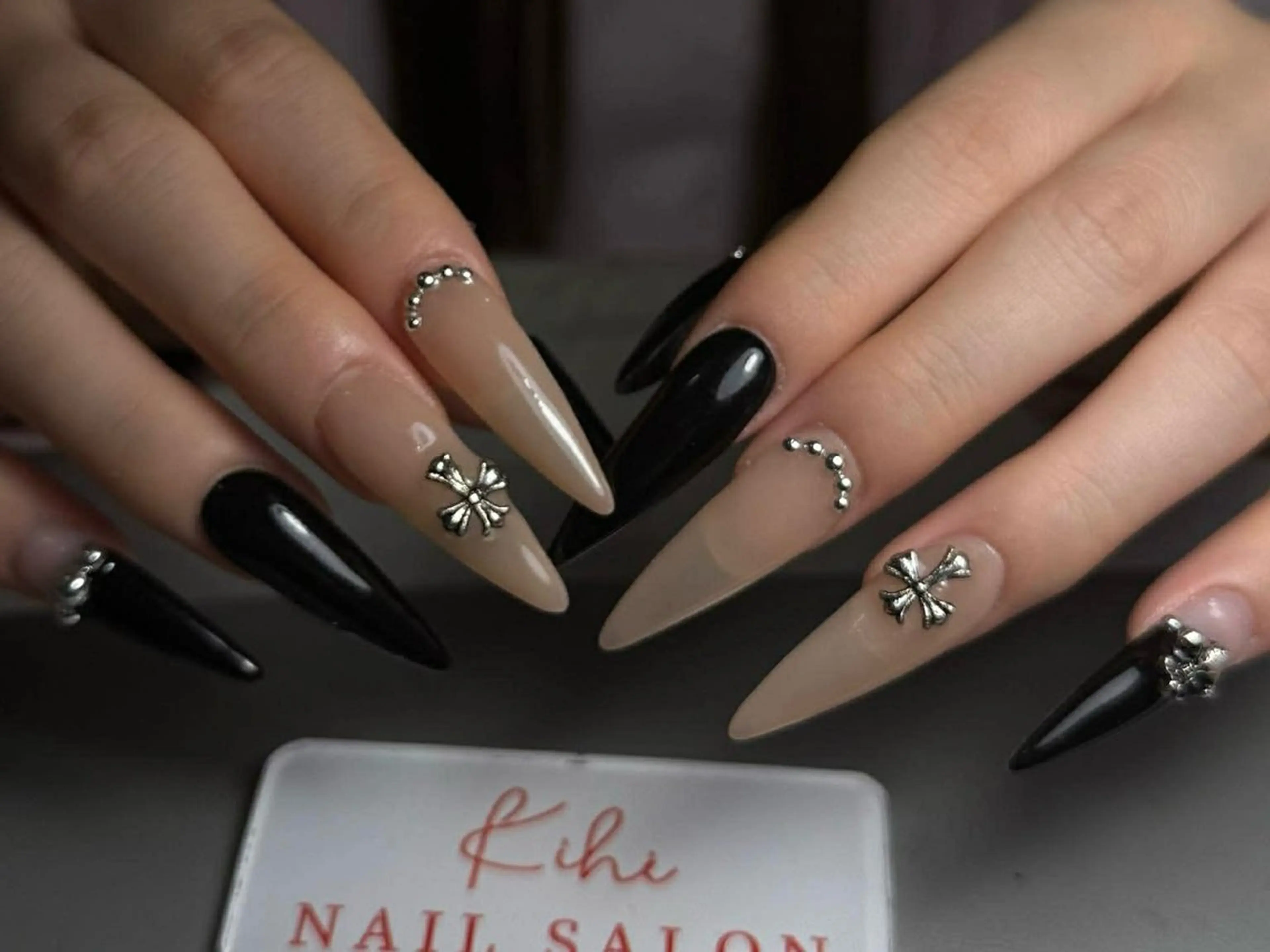 ネイル アートネイル フレンチネイル ジェルネイル グラデーション 韓国ネイル ハンドネイル 💕鈴木ユリ パラジェル/オフ無料のネイルデザイン