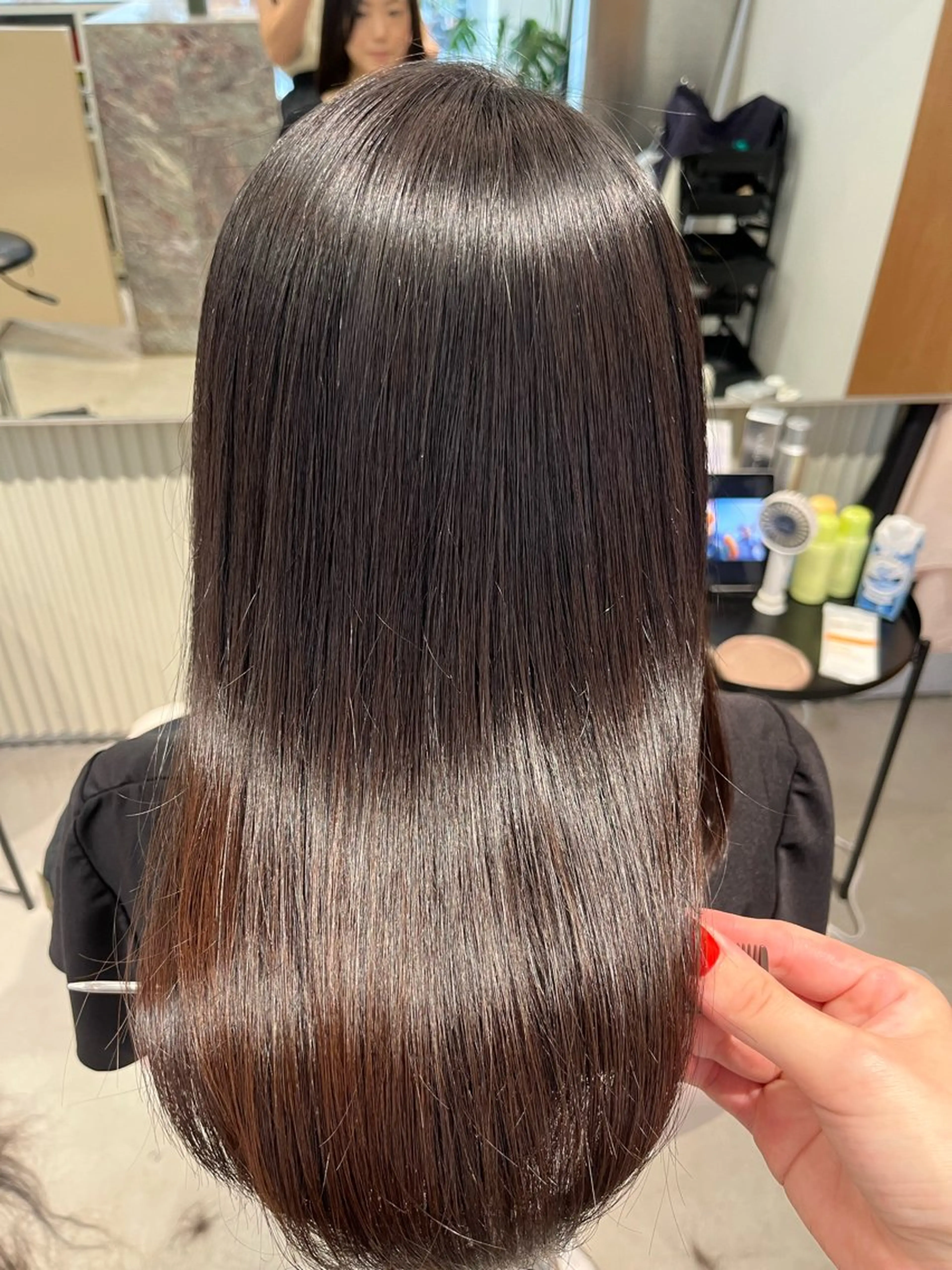 ミディアム カット トリートメント bleach所属・池田 寿子のヘアスタイル