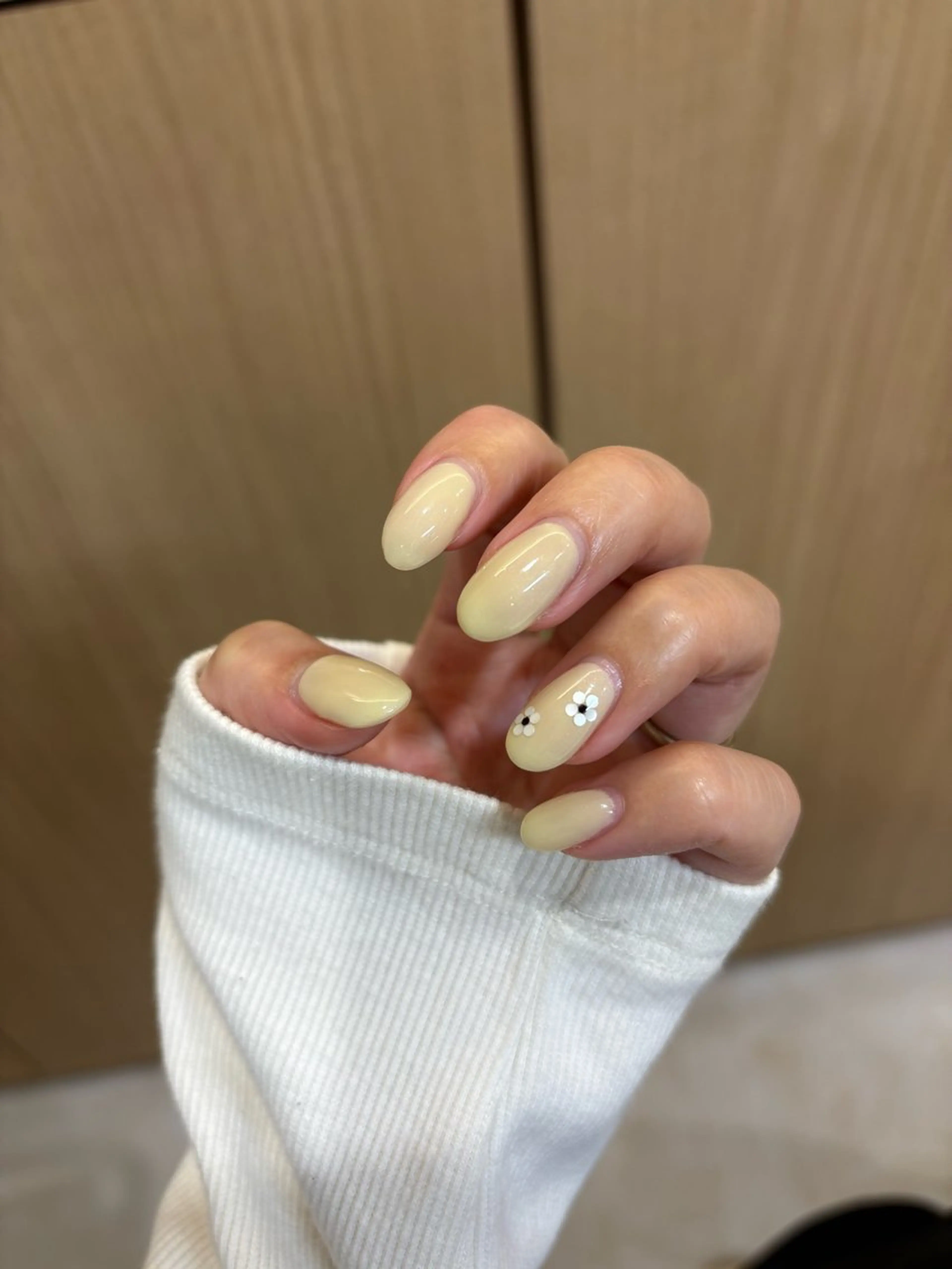 ネイル 黄色 Miel【ミエル】所属・春日井Miel 川村のネイルデザイン