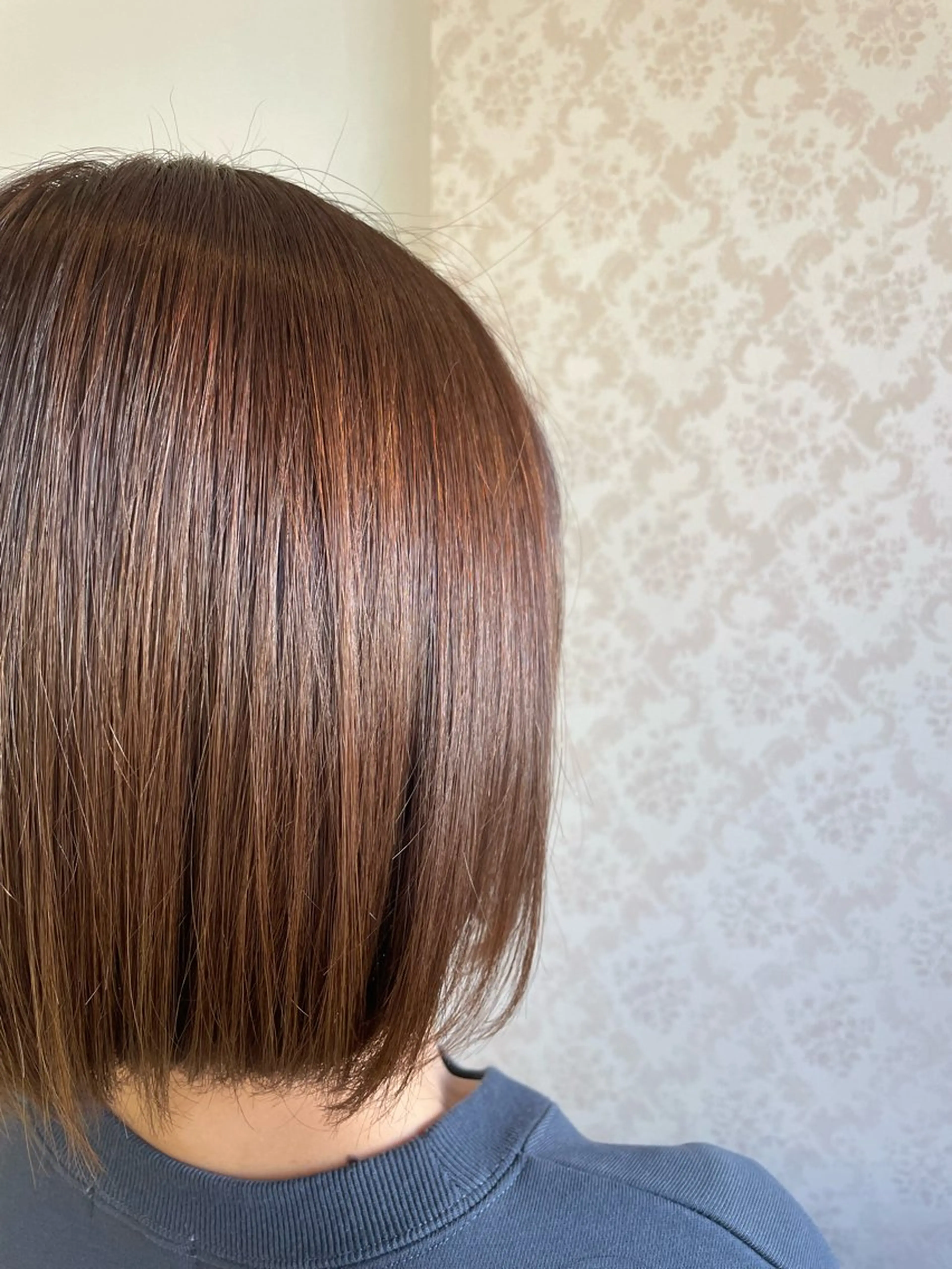 ショート カラー ヒヨシ ルナのヘアスタイル