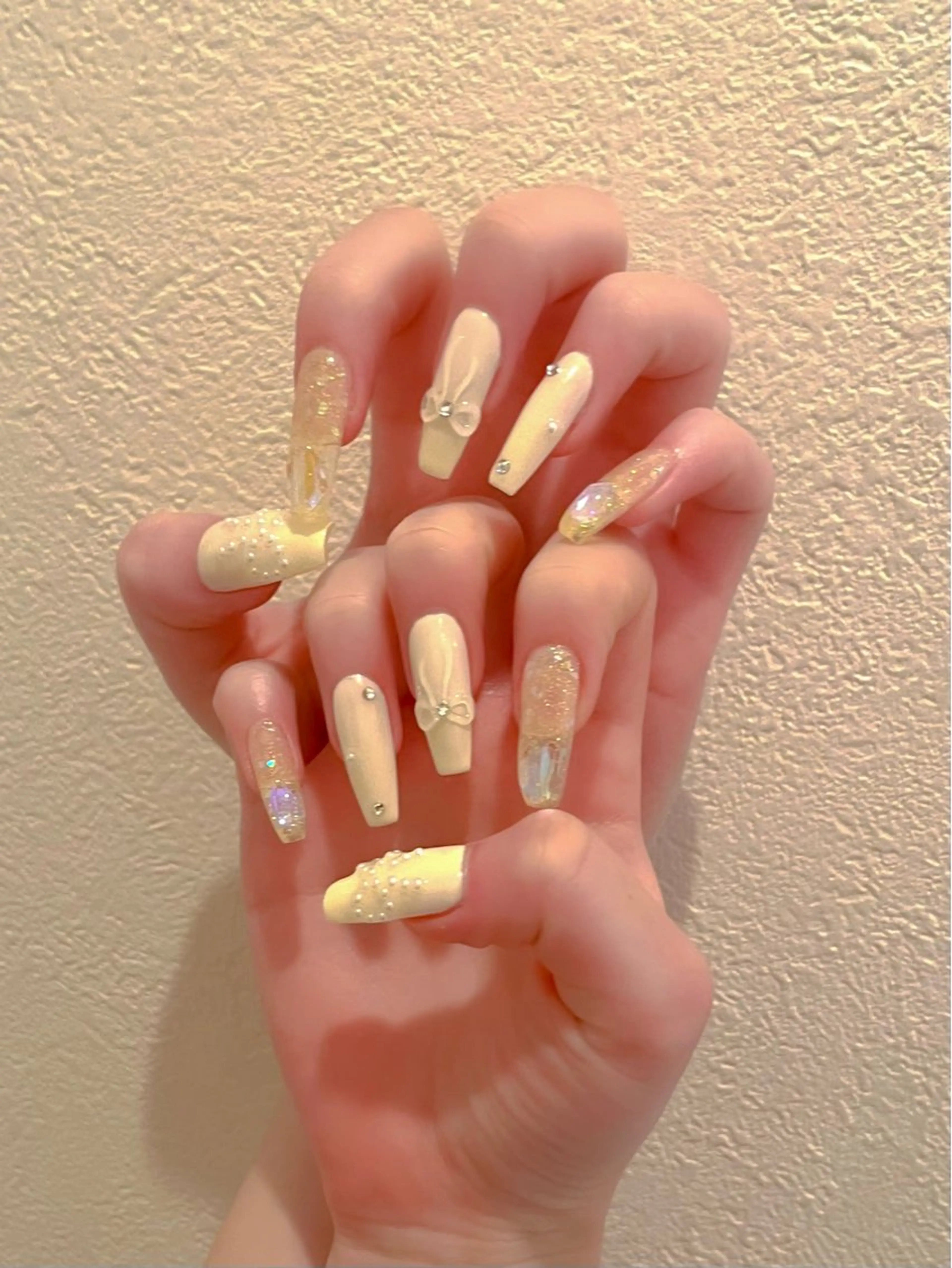 ネイル フットネイル キラキラネイル マグネットネイル ワンカラーネイル スカルプネイル nine.🦋 YUKOのネイルデザイン