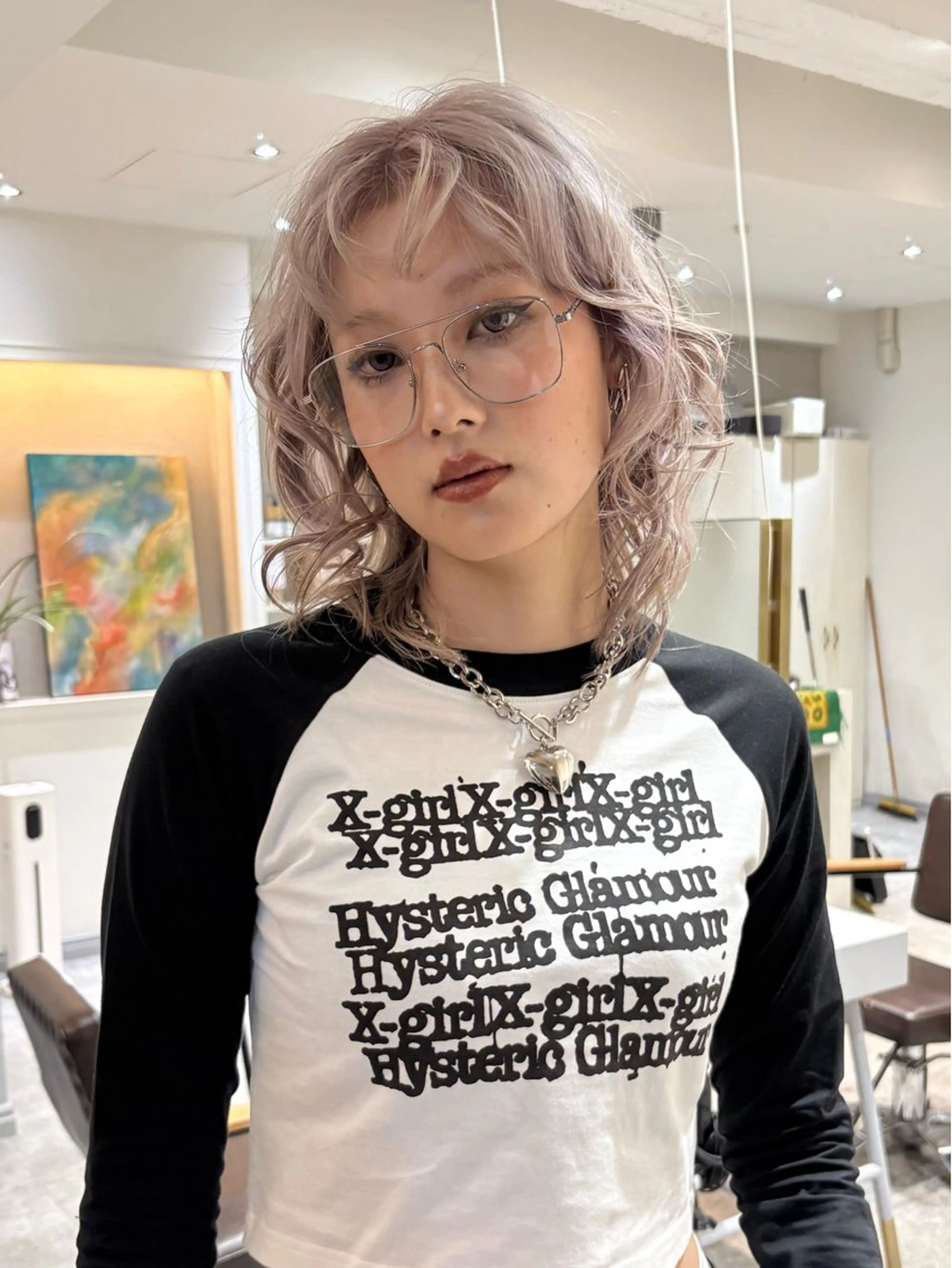 ミディアム カラー siki所属・ｍｏｍｏ/ ハイトーン/ベージュのヘアスタイル