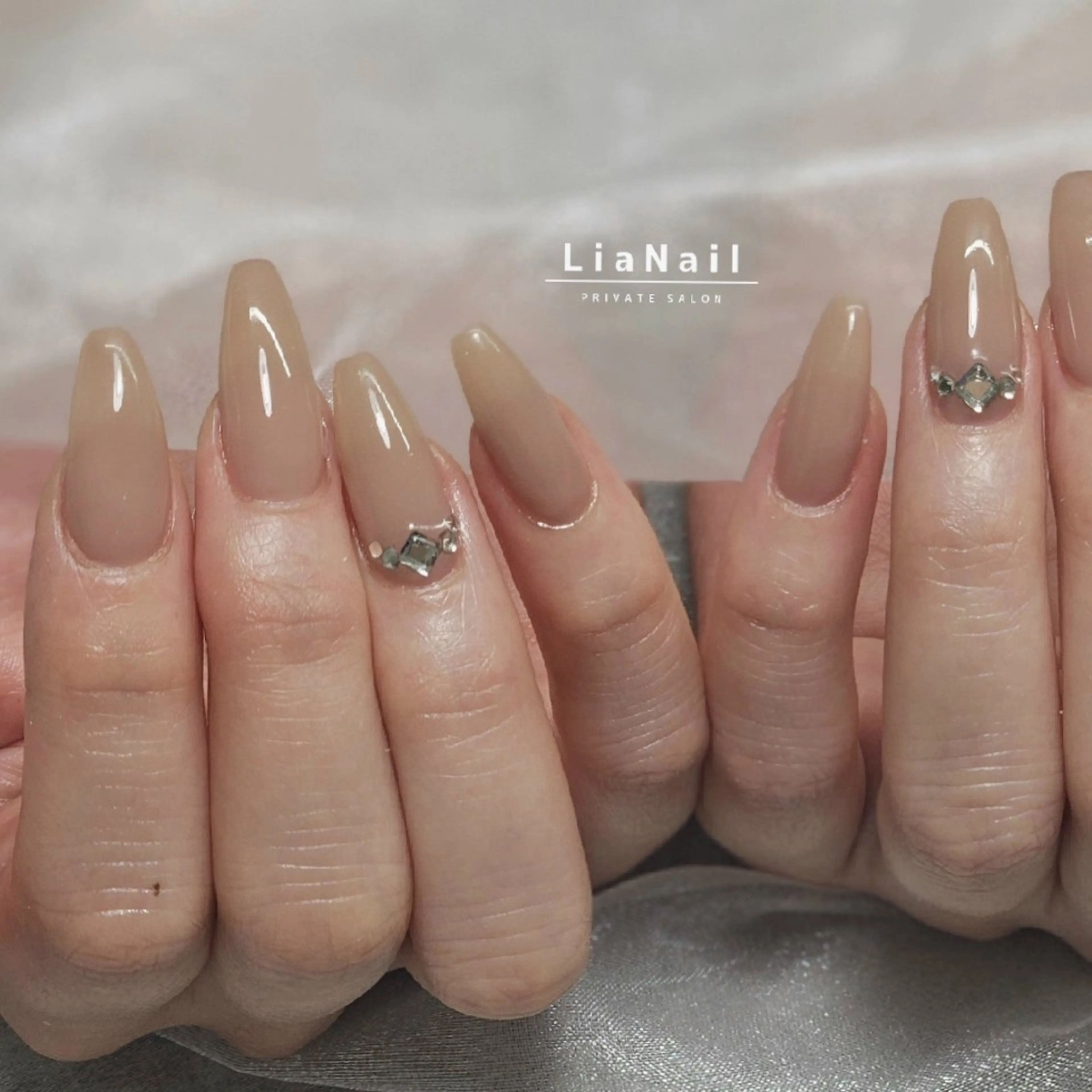 ネイル ハンドネイル Lia Nailのネイルデザイン