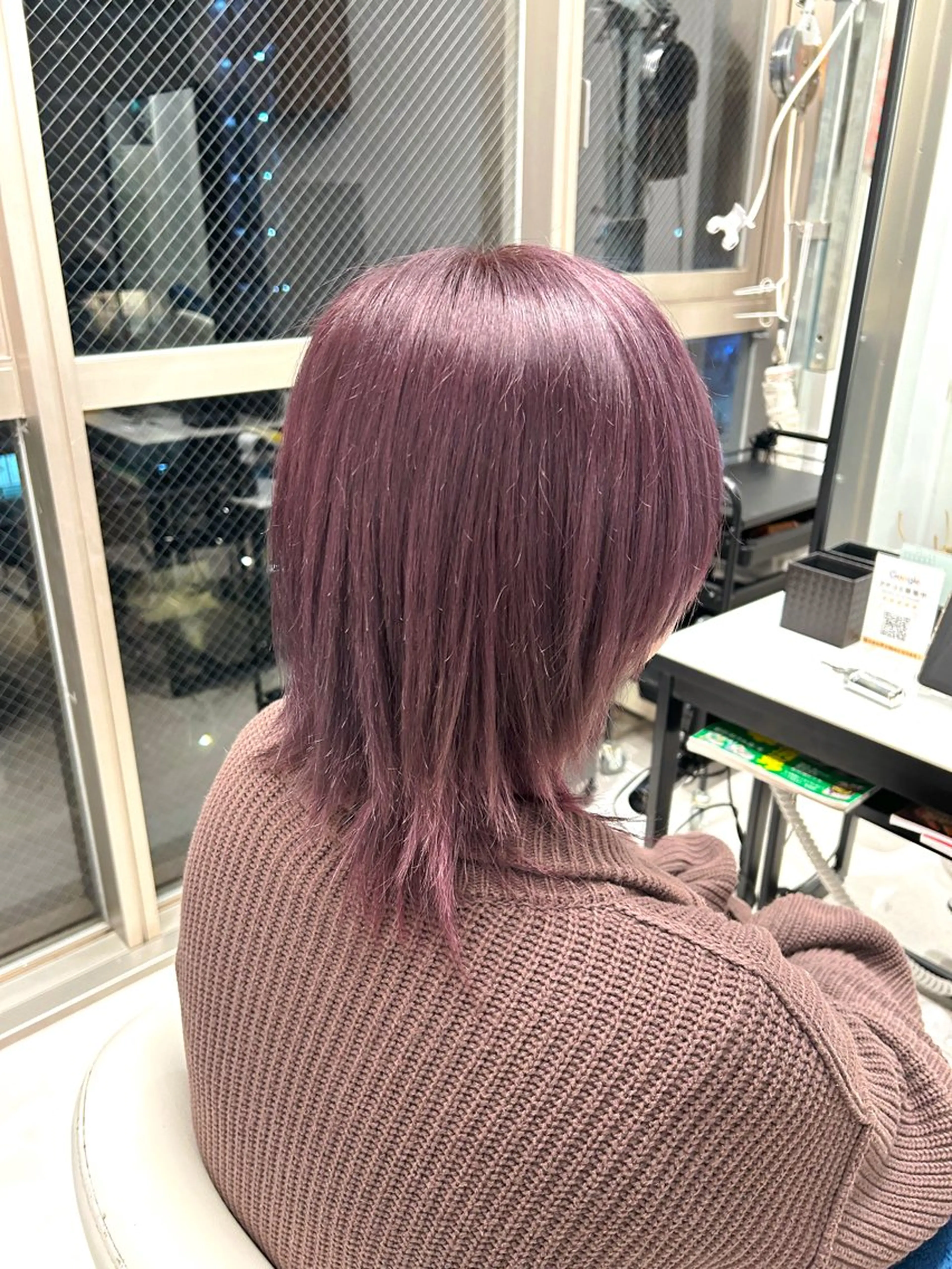 ショート カラー ブリーチ レッドカラー バイオレットカラー 山田 守のヘアスタイル