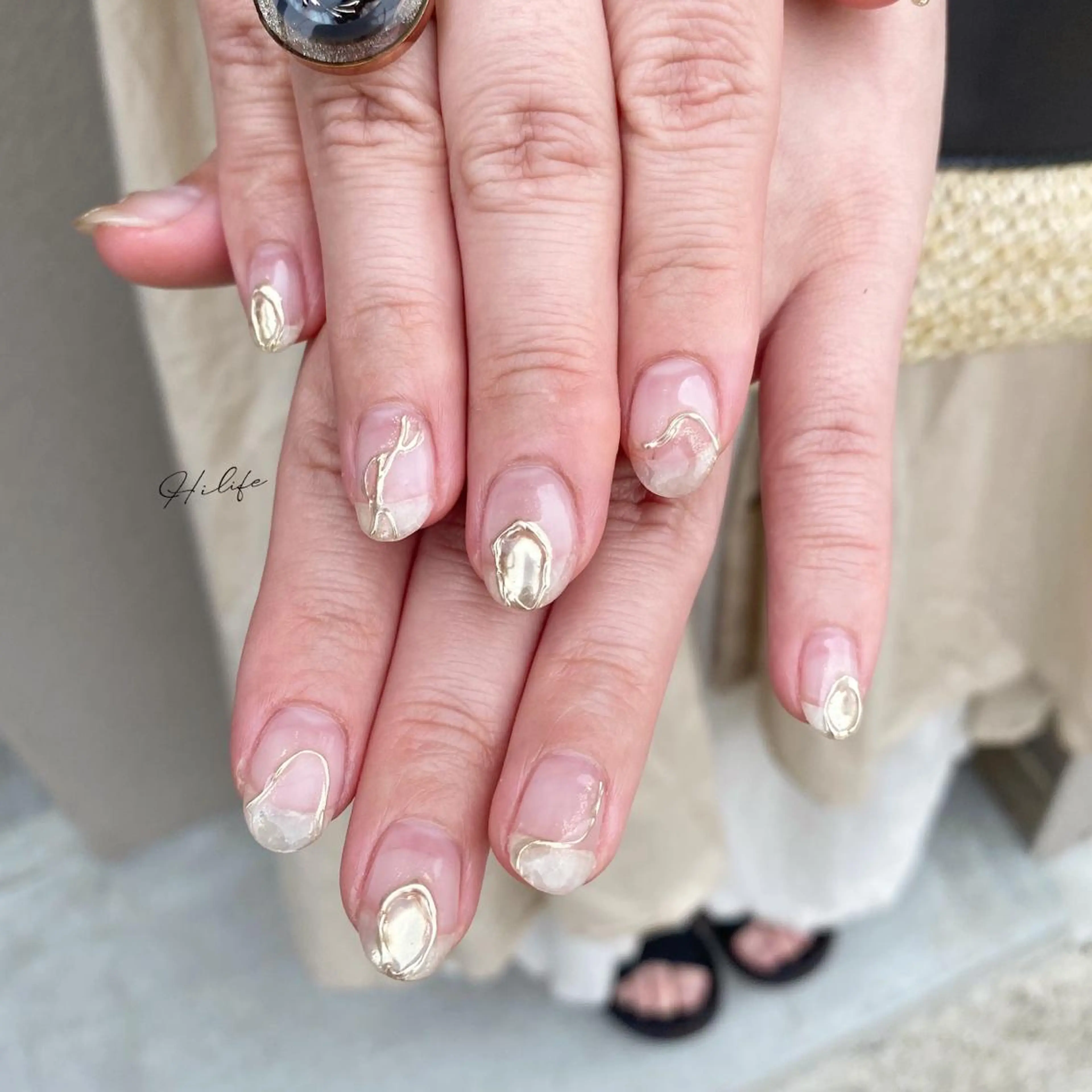 ネイル ゴールド ミラーネイル ネイルチップ ハンドネイル Nail Adore.のネイルデザイン