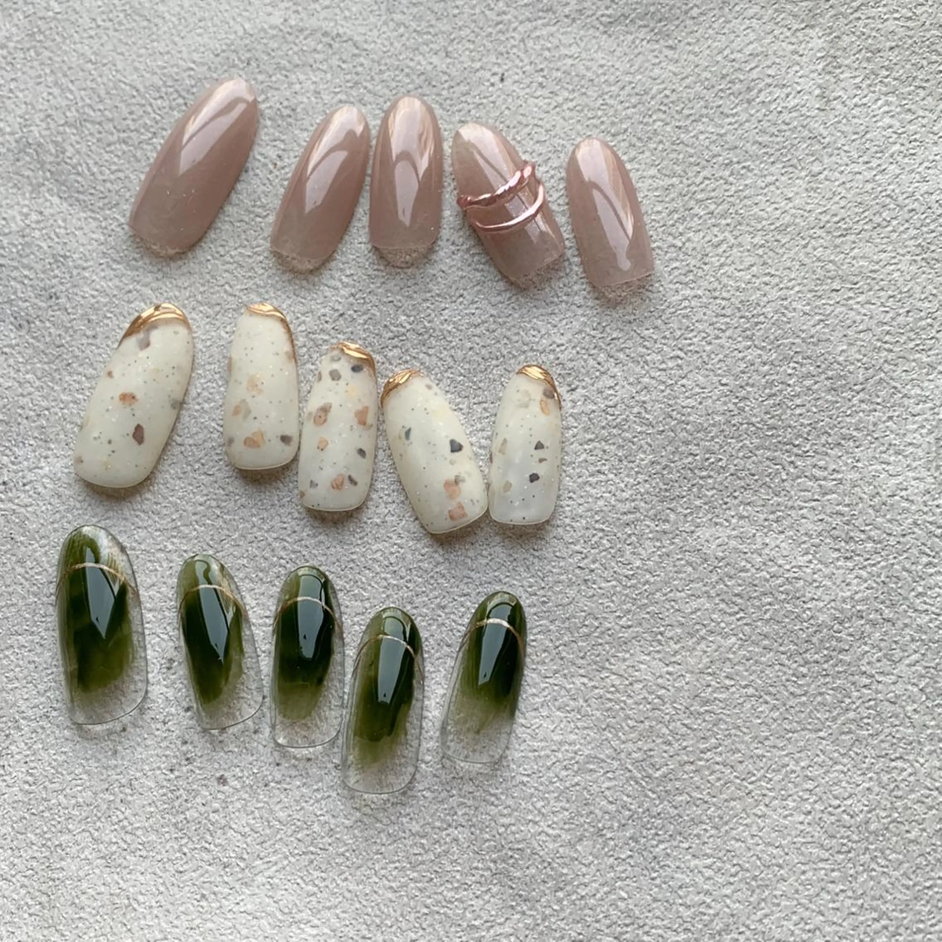 ネイル atelier　FIORITURA所属・FIORITURA aiのネイルデザイン