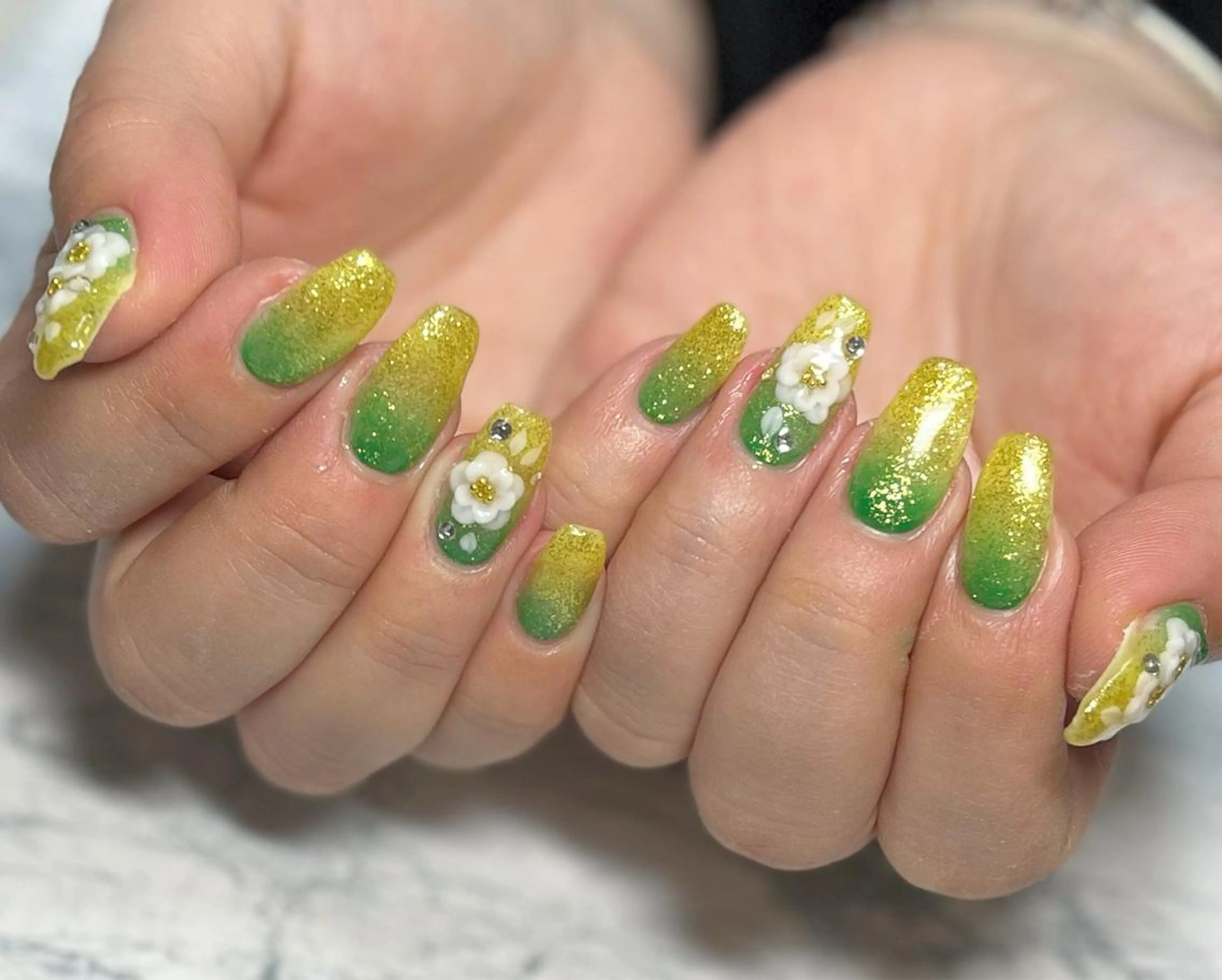 ネイル フットネイル グリーン ニュアンスネイル シンプルネイル 春ネイル ネイル フフラ所属・nail fufla ♡yamane♡のネイルデザイン