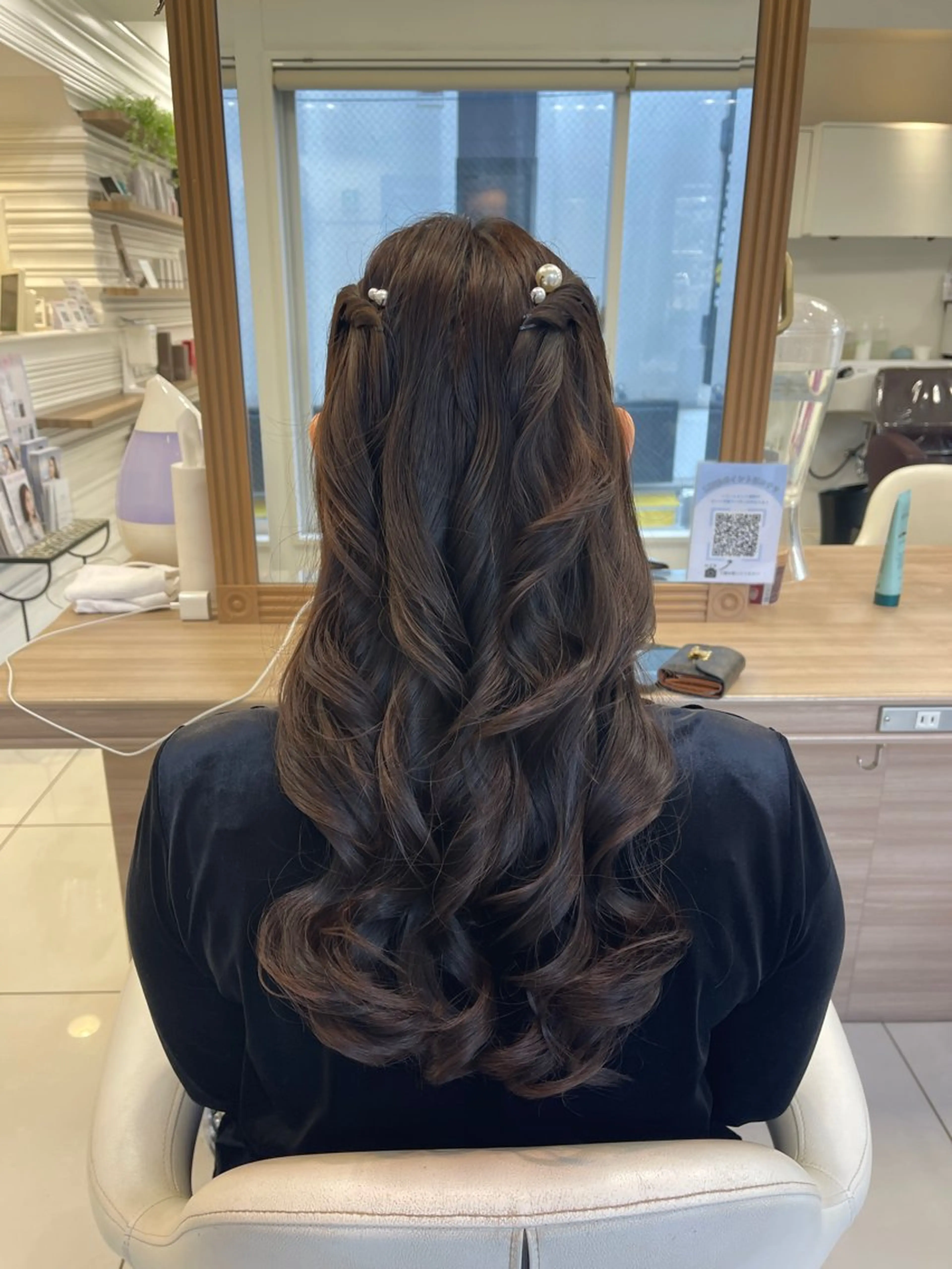 ロング ヘアセット 藤原 亜美🤍のヘアスタイル