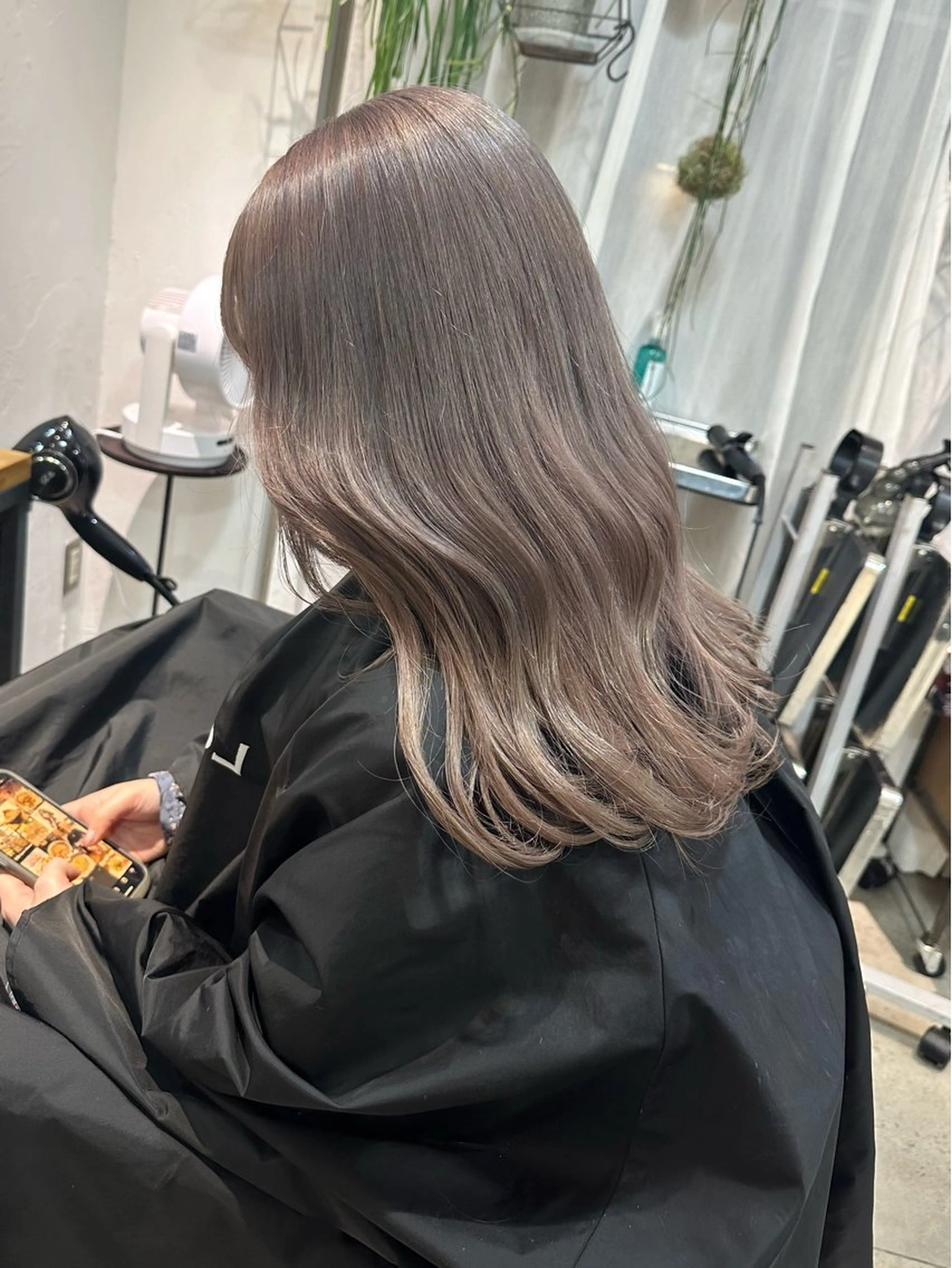 ミディアム カラー ブリーチ グレージュ 縮毛矯正/カラー ✨️Mariamuのヘアスタイル