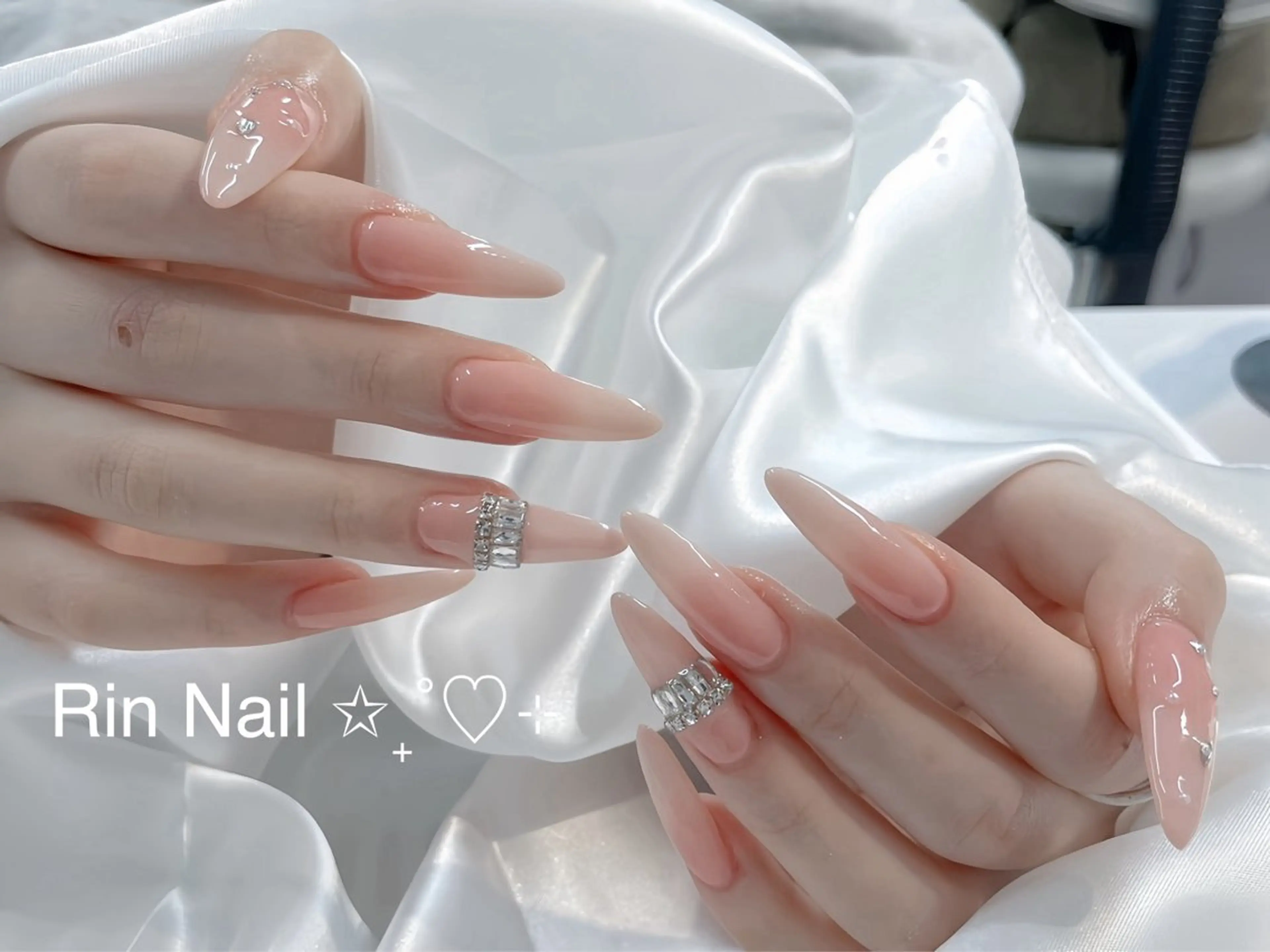 ネイル アートネイル 成人式 ロングネイル ニュアンスネイル スカルプネイル ハンドネイル Rin Nail 新大久保店のネイルデザイン