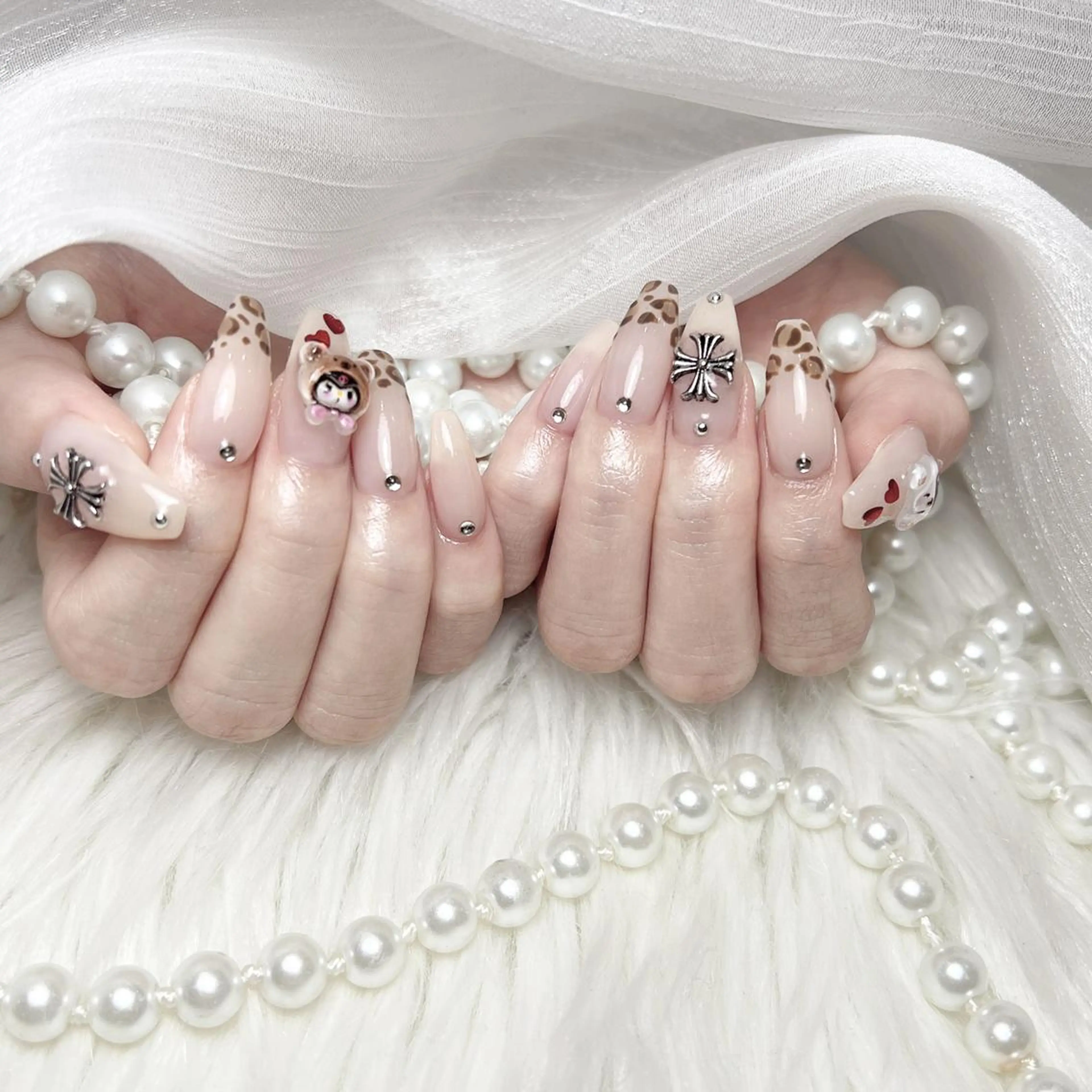 ネイル アートネイル フラッシュネイル フレンチネイル ジェルネイル ガラスフレンチ M2 BEAUTY ネイル　サロンのネイルデザイン