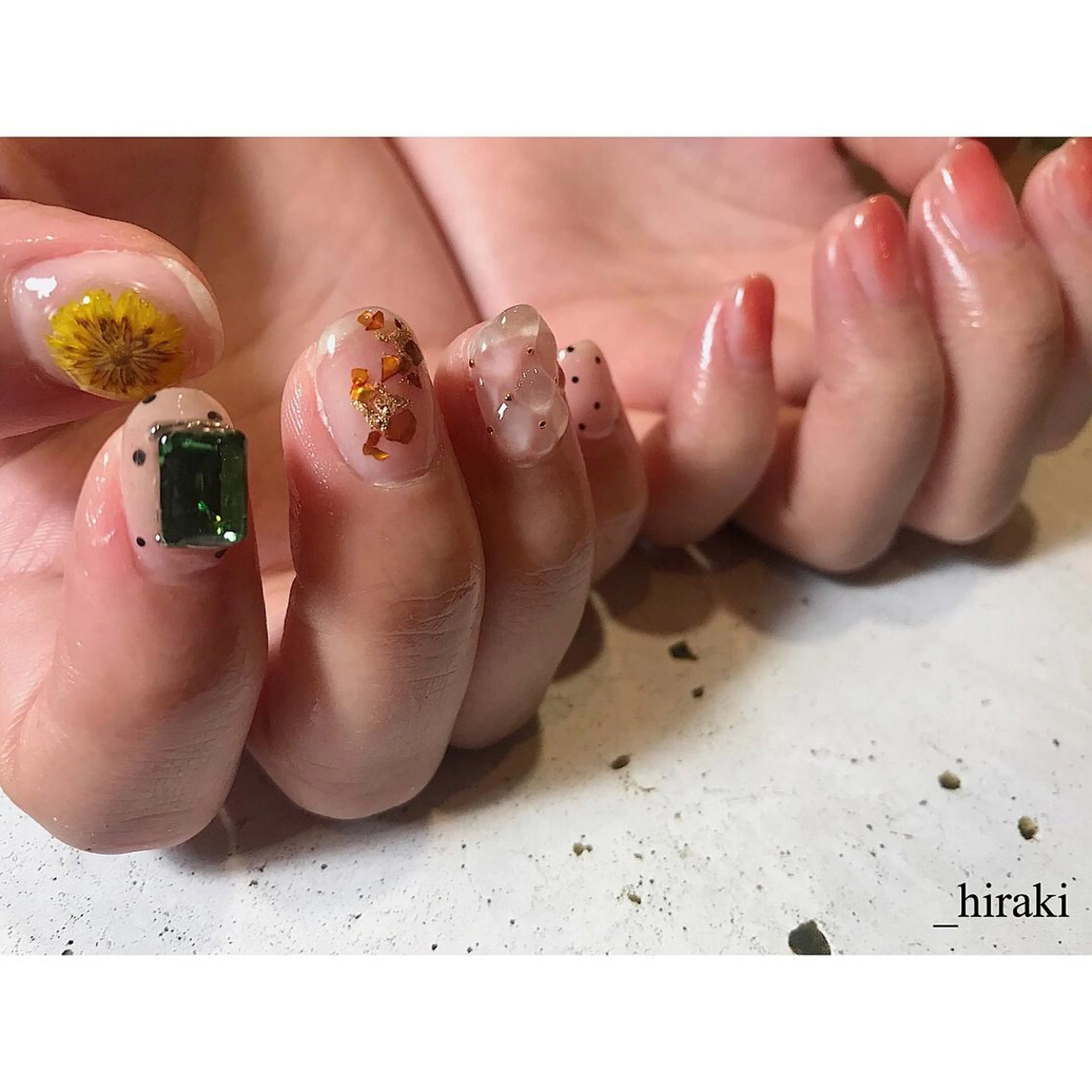 ネイル nail atelier AMBER所属・saori .の眉毛・アイブロウイメージ