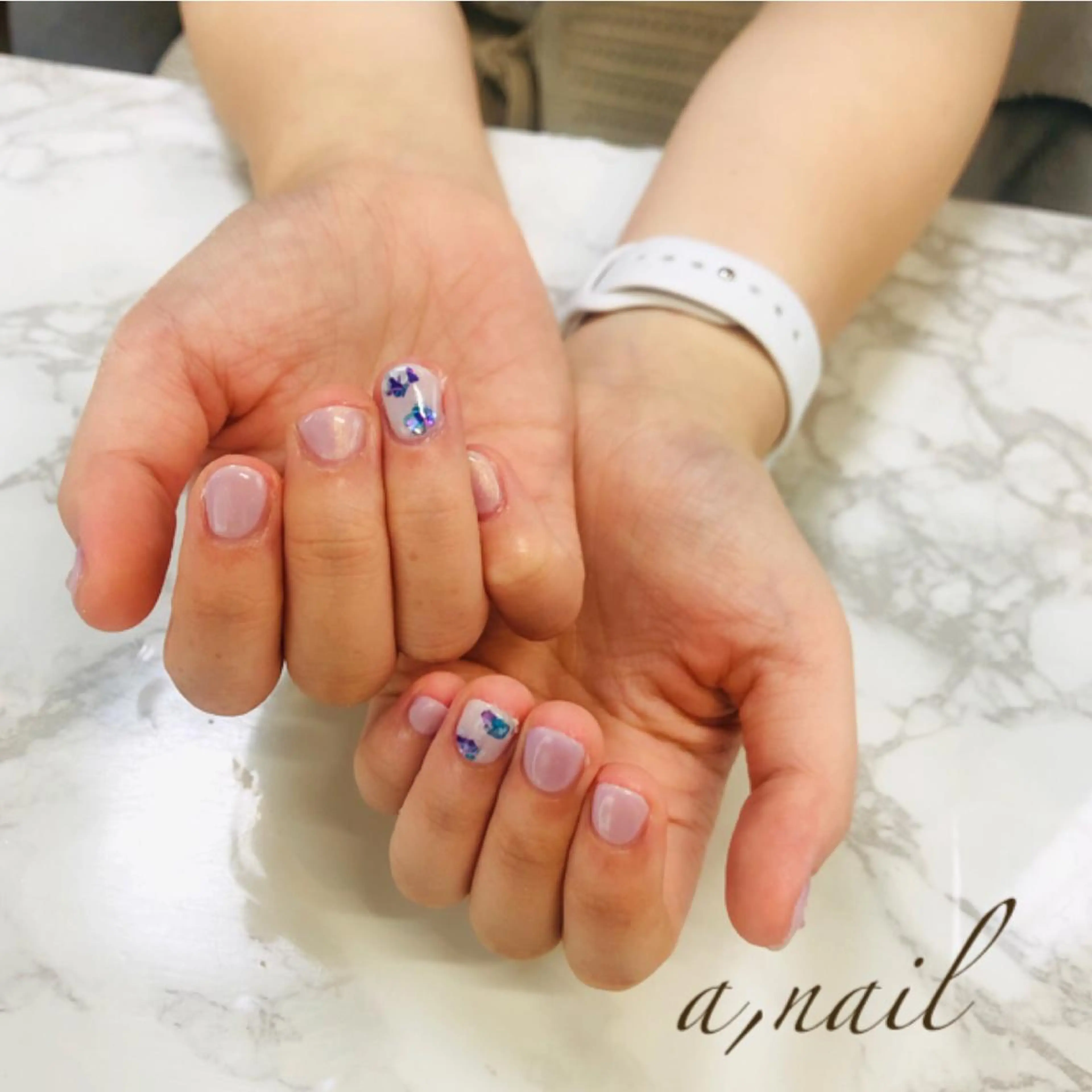 ネイル フットネイル ジェルネイル グラデーション ラメ(グリッター) ラメグラデーション ハンドネイル ネイルサロン エーネイルのネイルデザイン