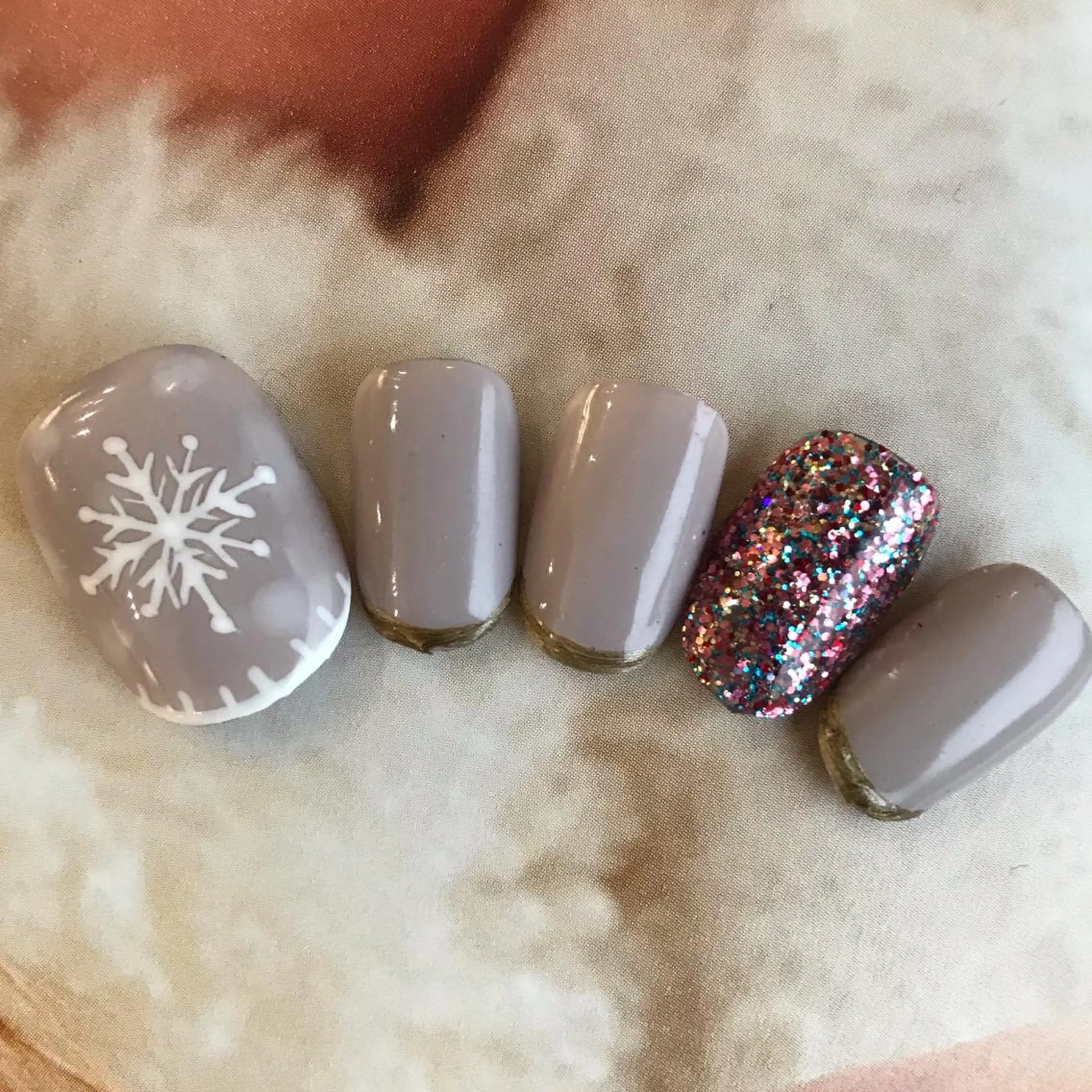 ネイル 練馬駅近ネイルラニ 不細工爪90分で美爪のネイルデザイン