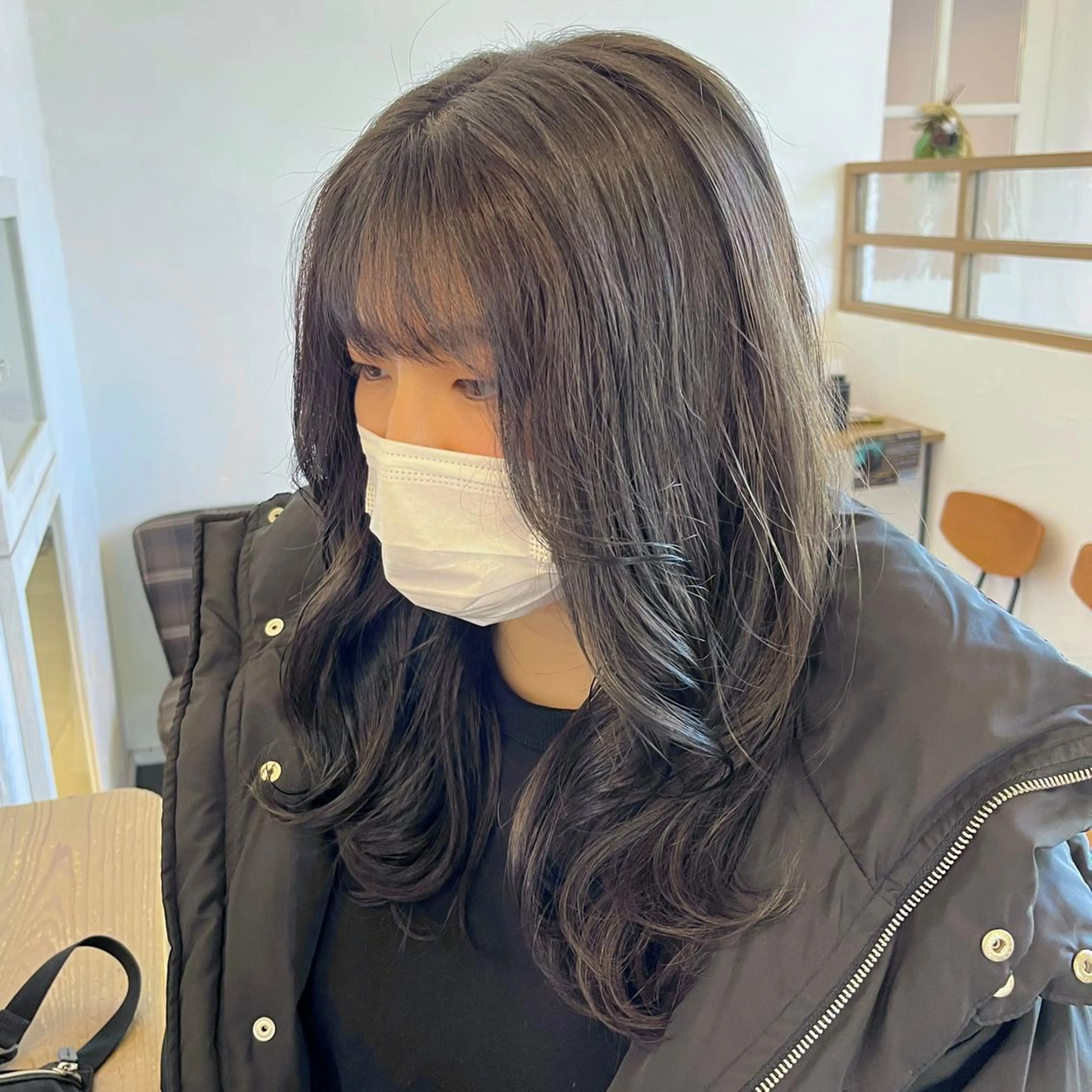 セミロング カラー ブリーチ 透明感カラー ダブルカラー ブリーチなしカラー 伊藤ゆかり/髪質改善 /透明感カラーのヘアスタイル