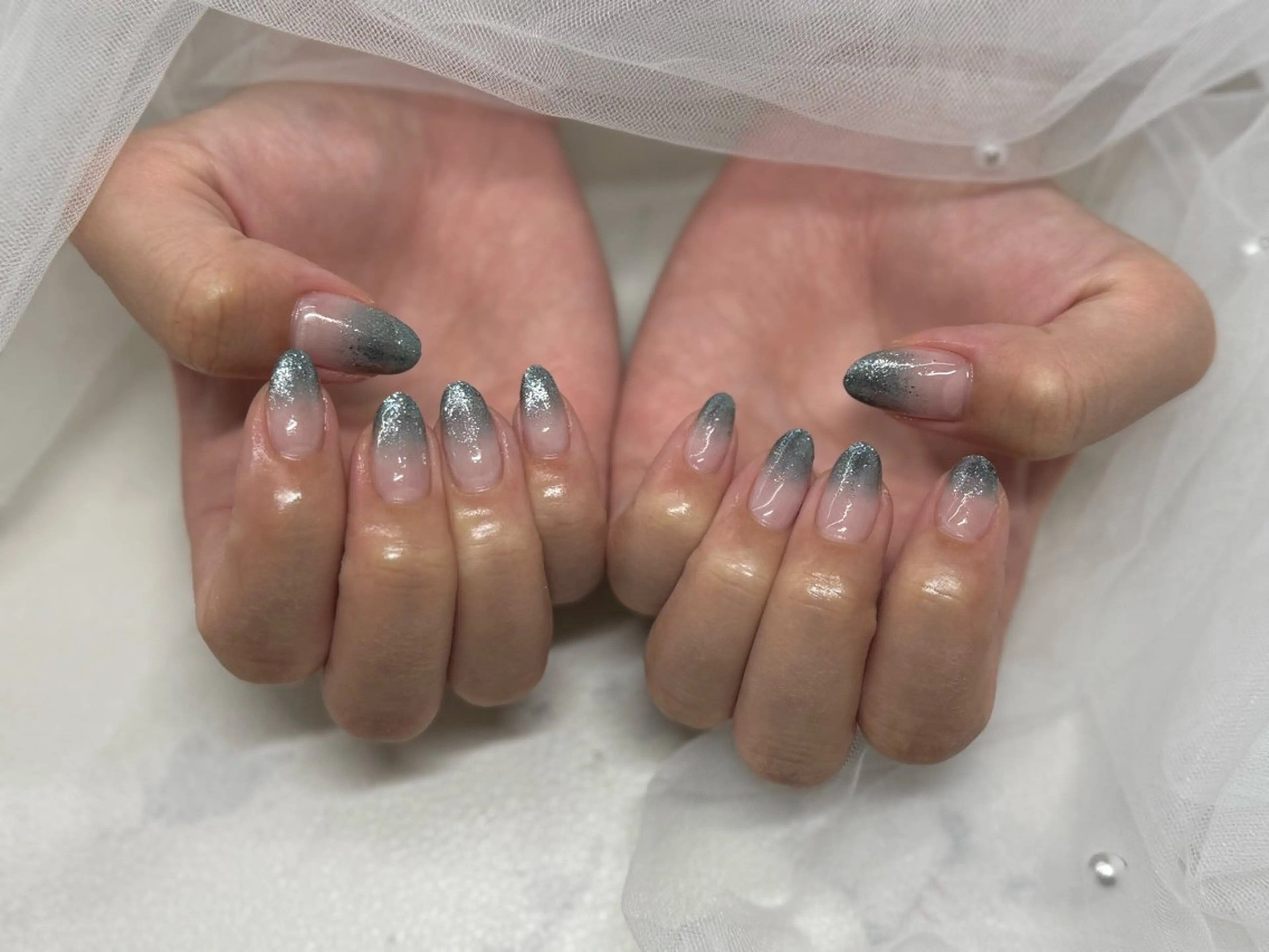 ネイル グラデーション ラメ(グリッター) ラメグラデーション salone Regina 【サローネ　レジーナ】所属・Regina Marinaのネイルデザイン