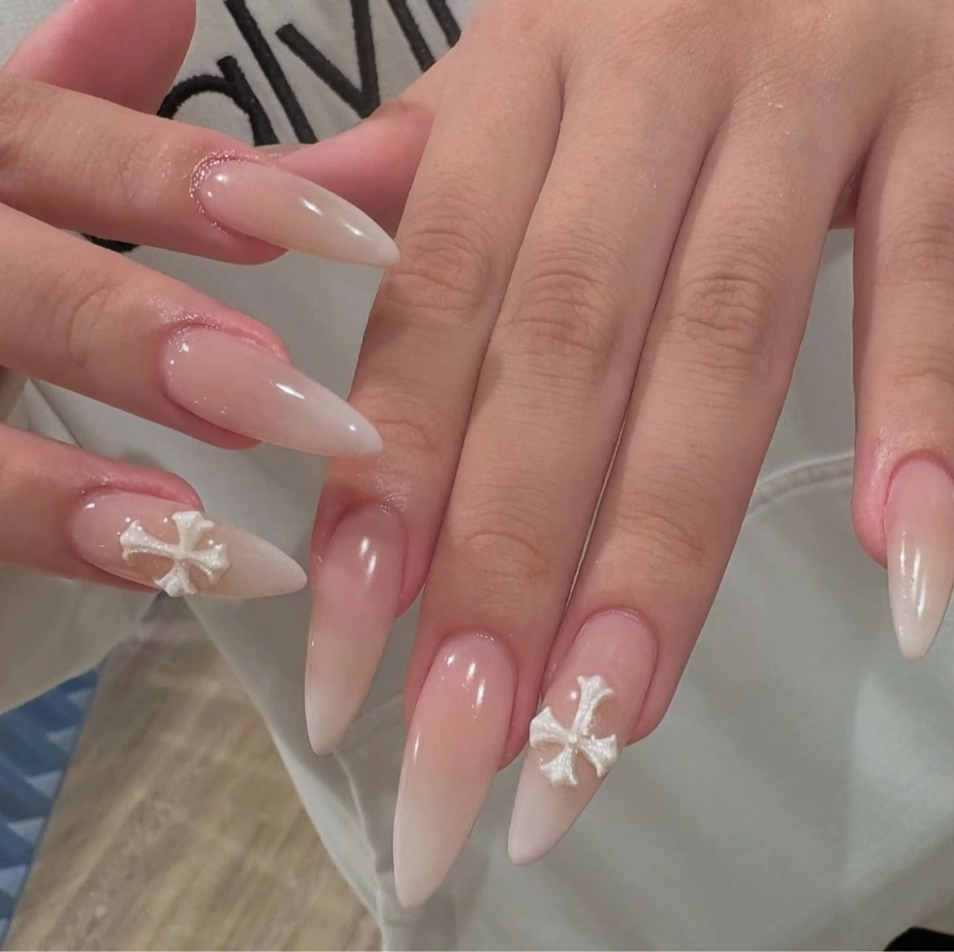 ネイル ハンドネイル BERA NAILSのネイルデザイン