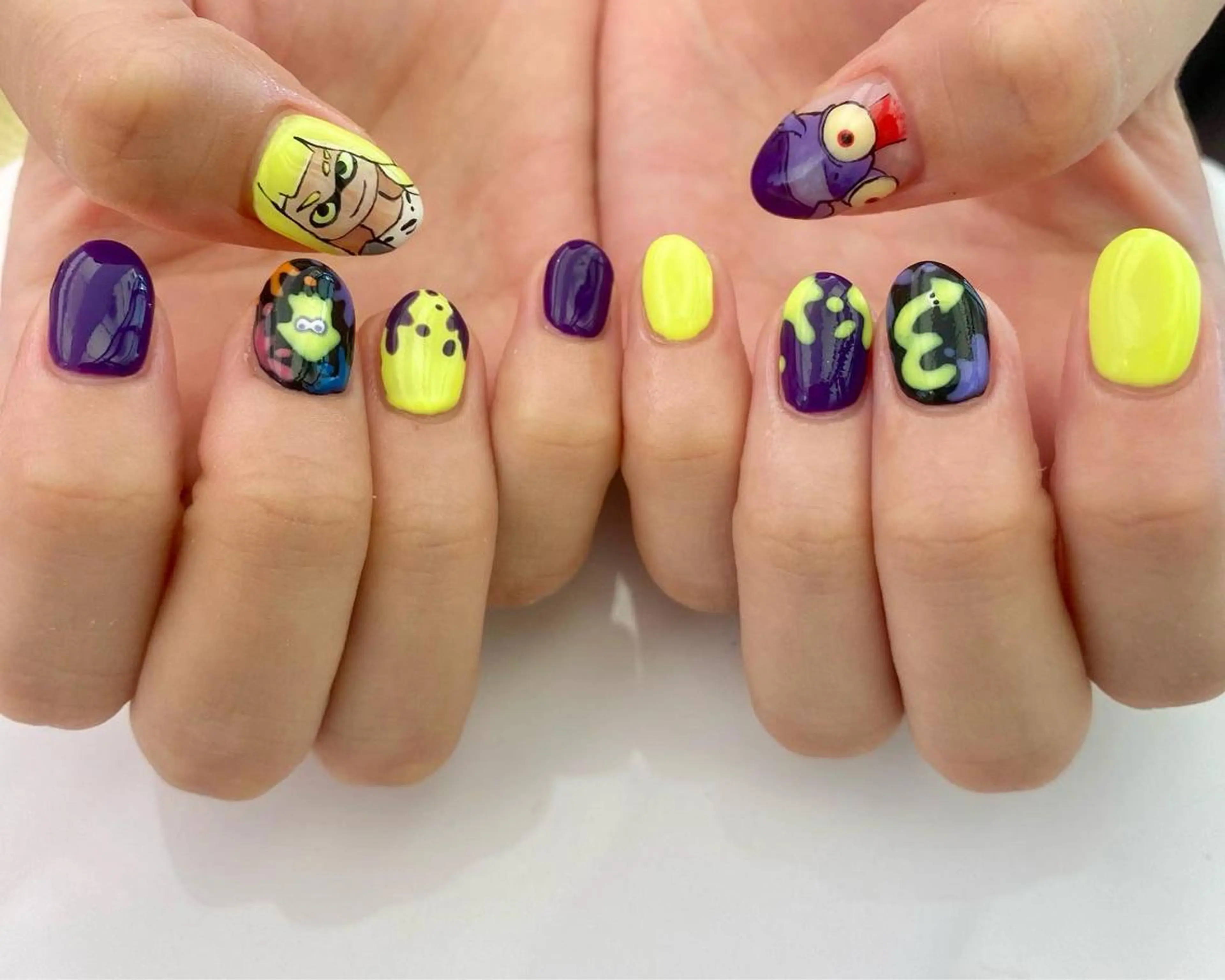 ネイル 安藤 彩乃のネイルデザイン