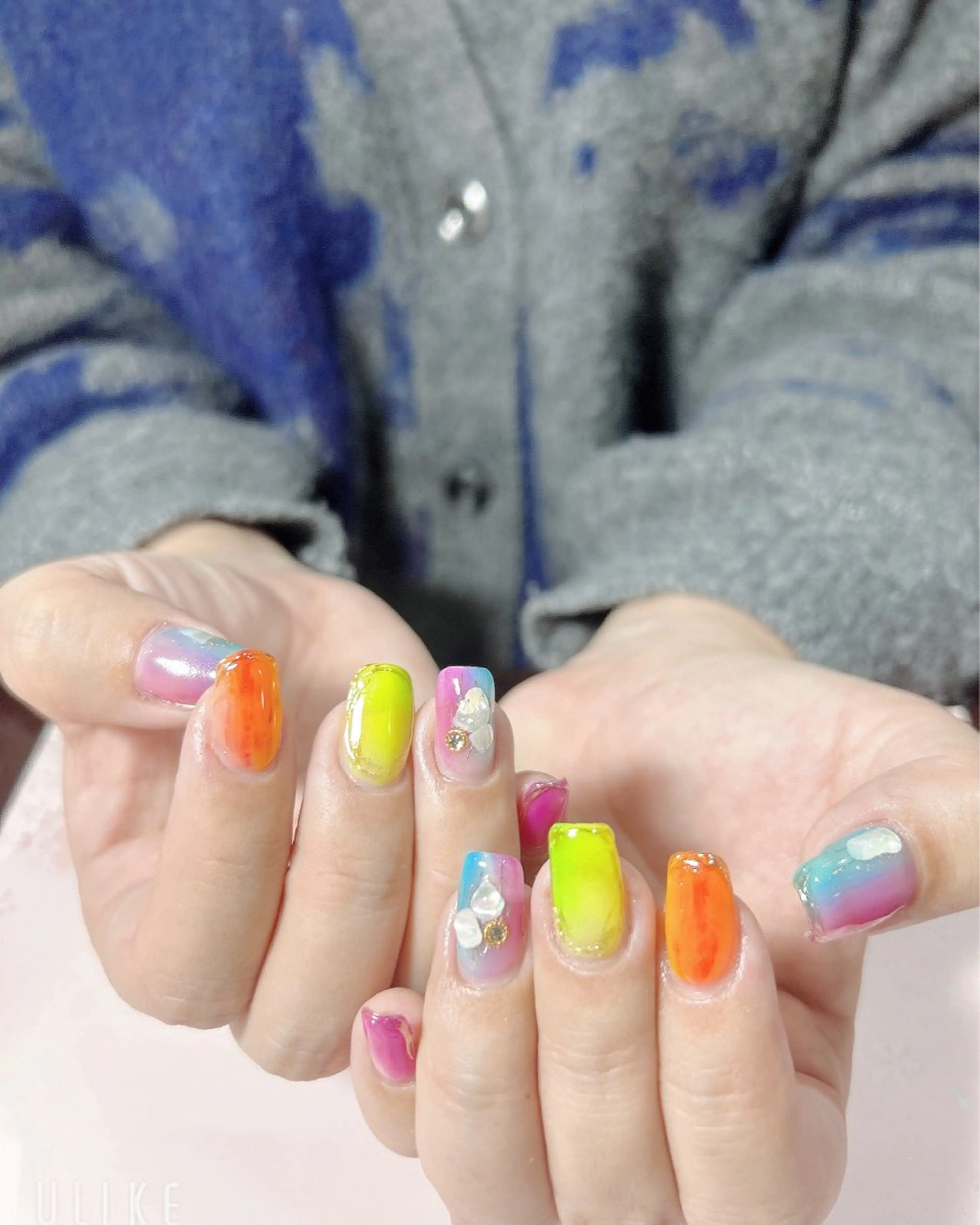 ネイル ニュアンスネイル ハンドネイル 吉野✨ ネイルデザイナー✨のネイルデザイン