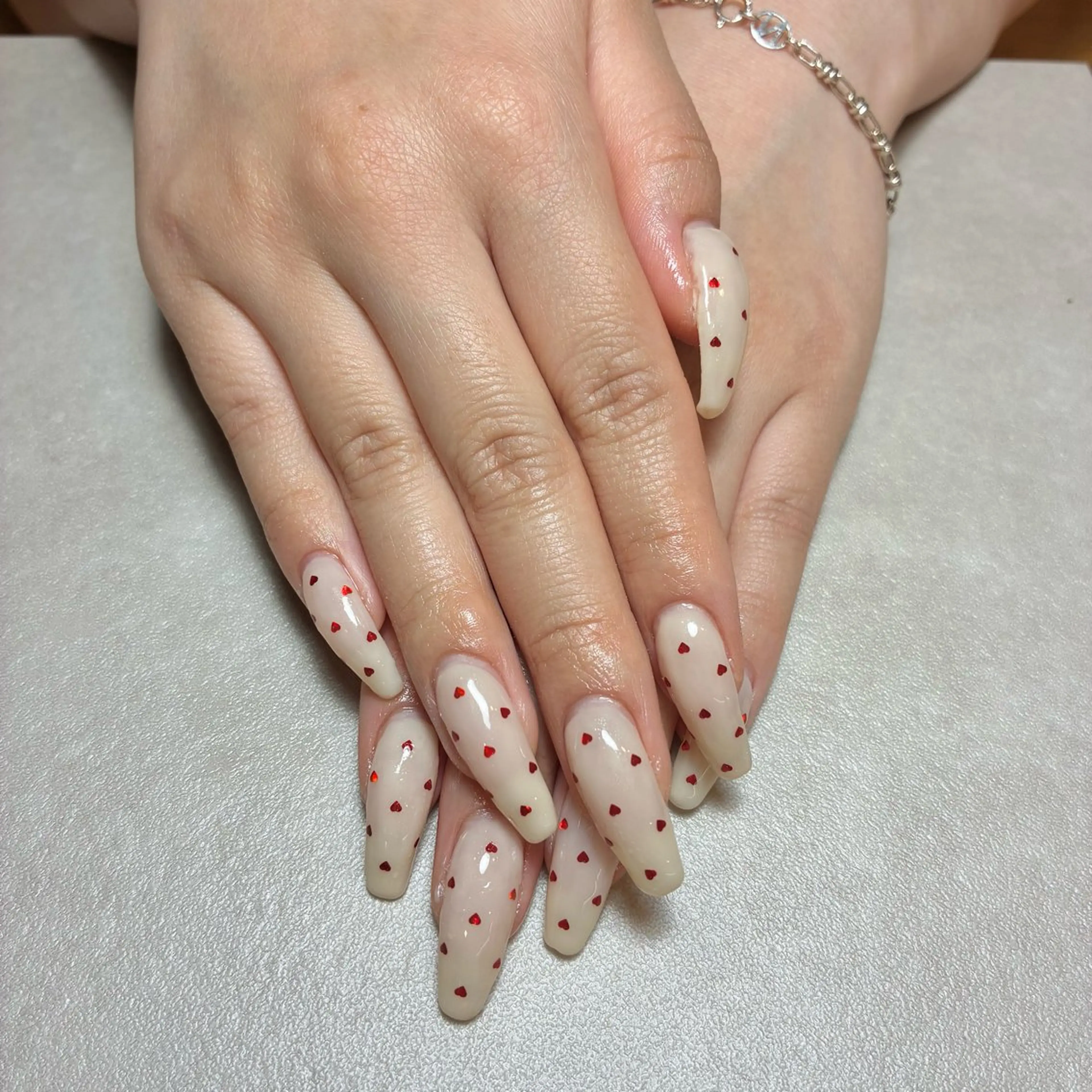 ネイル ハート ハンドネイル addition スタッフのネイルデザイン