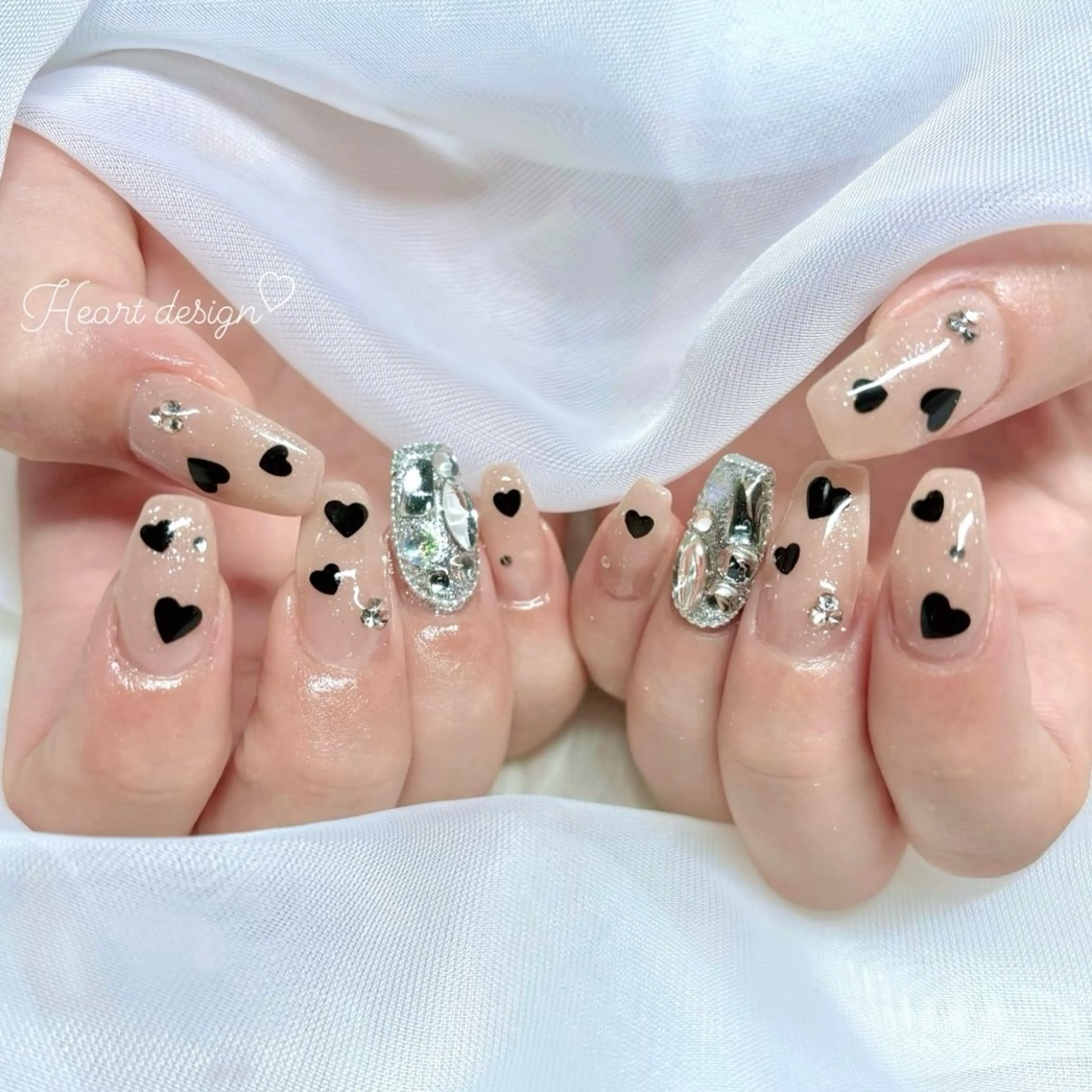 ネイル ハンドネイル Sii nail 🤍SAKIのネイルデザイン