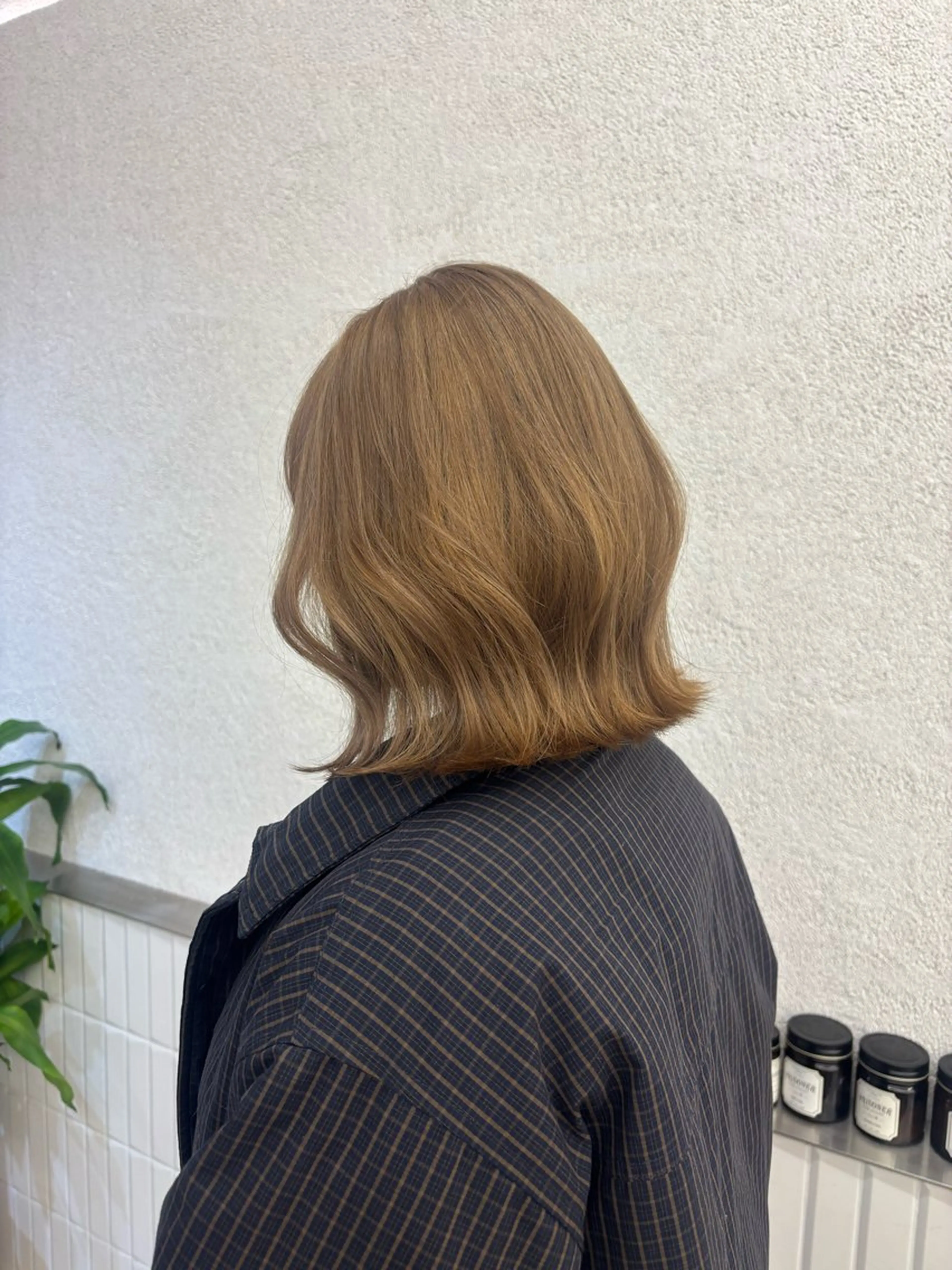 ミディアム カラー ヘアカラー 🧸ミルクティー／ 顔周りレイヤー/ミクのヘアスタイル