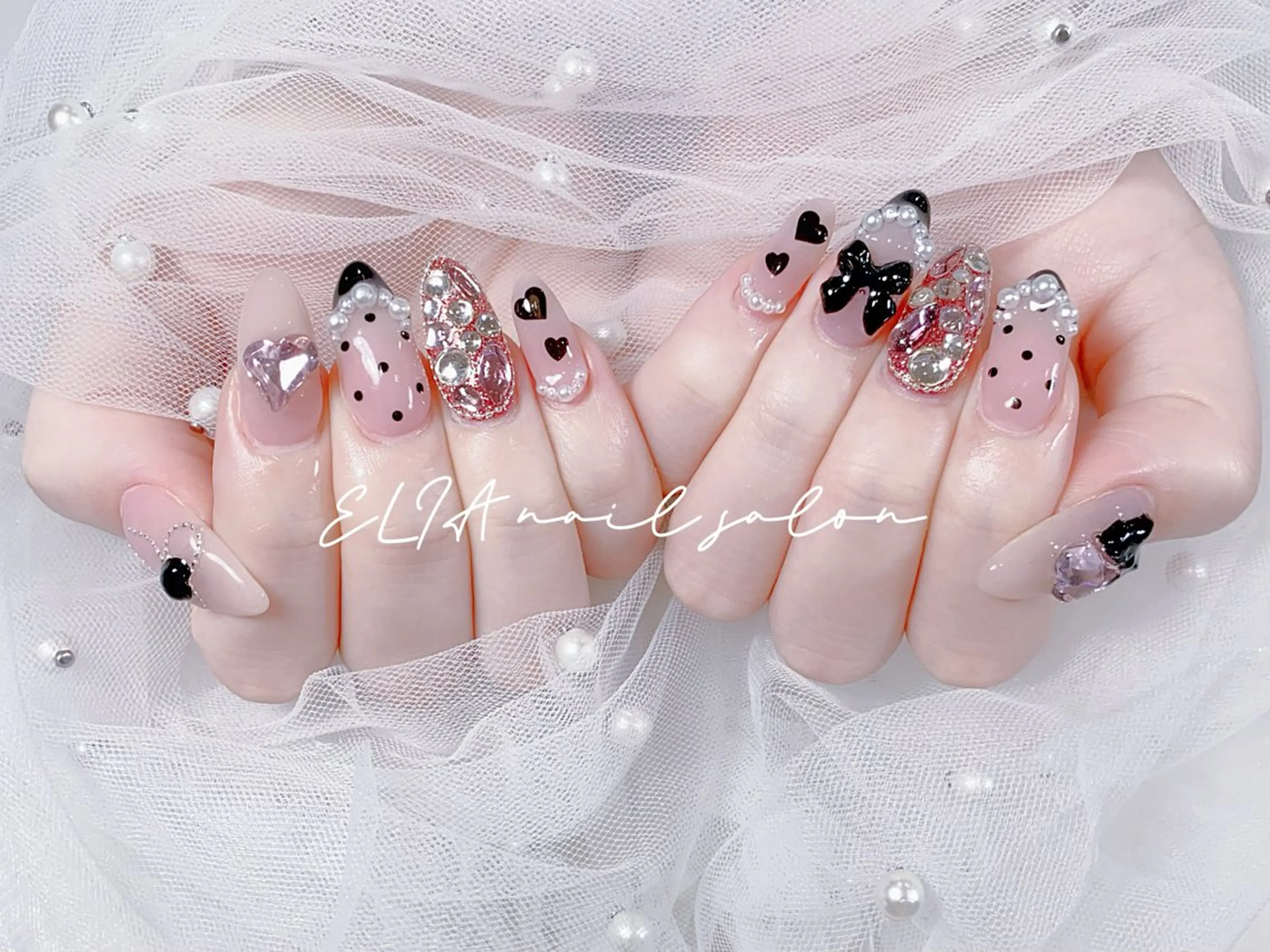 ネイル チークネイル 長さ出し グラデーション ラメ(グリッター) ラメグラデーション cici nailのネイルデザイン