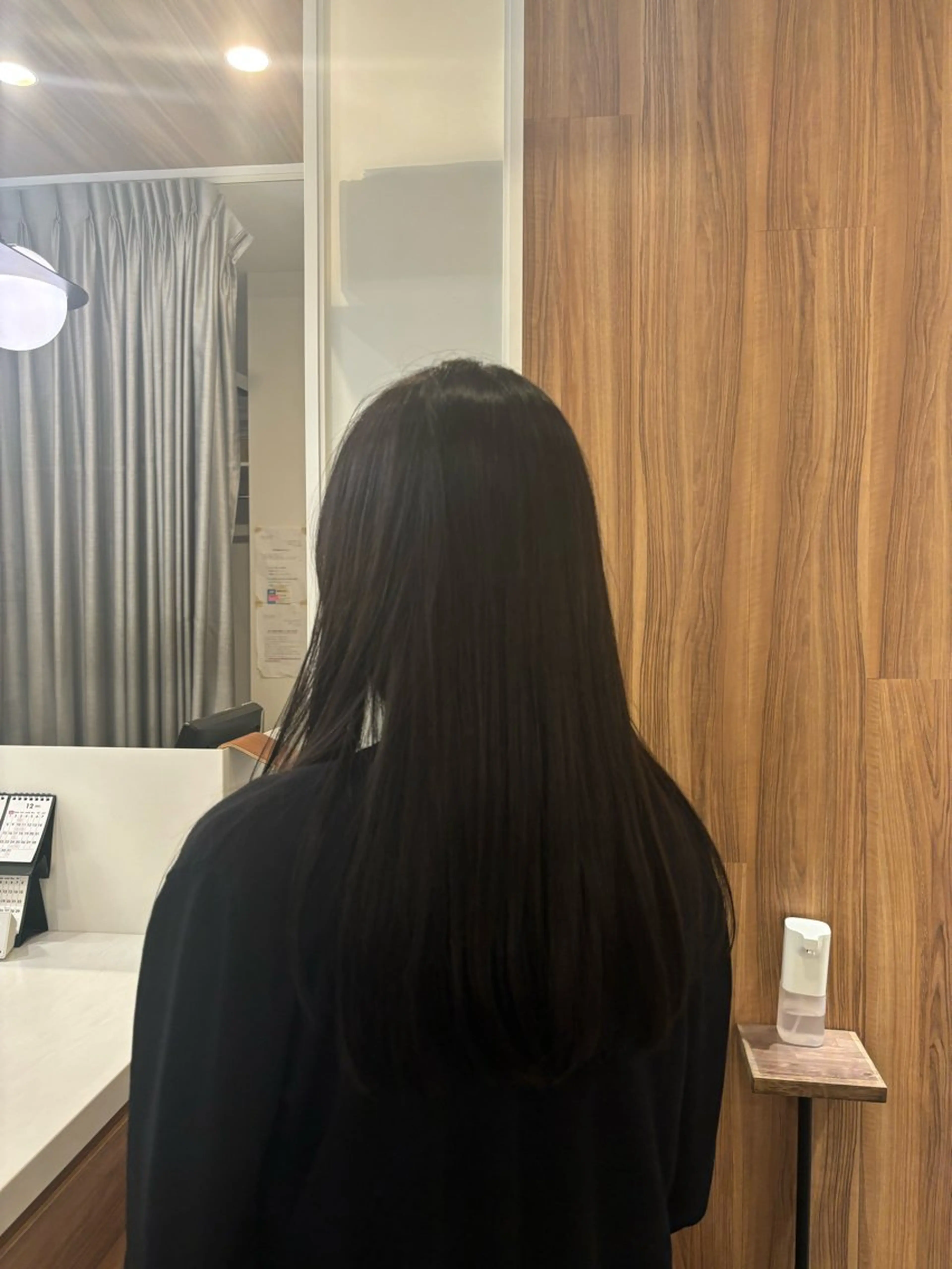 ミディアム 石川 幸呼のヘアスタイル