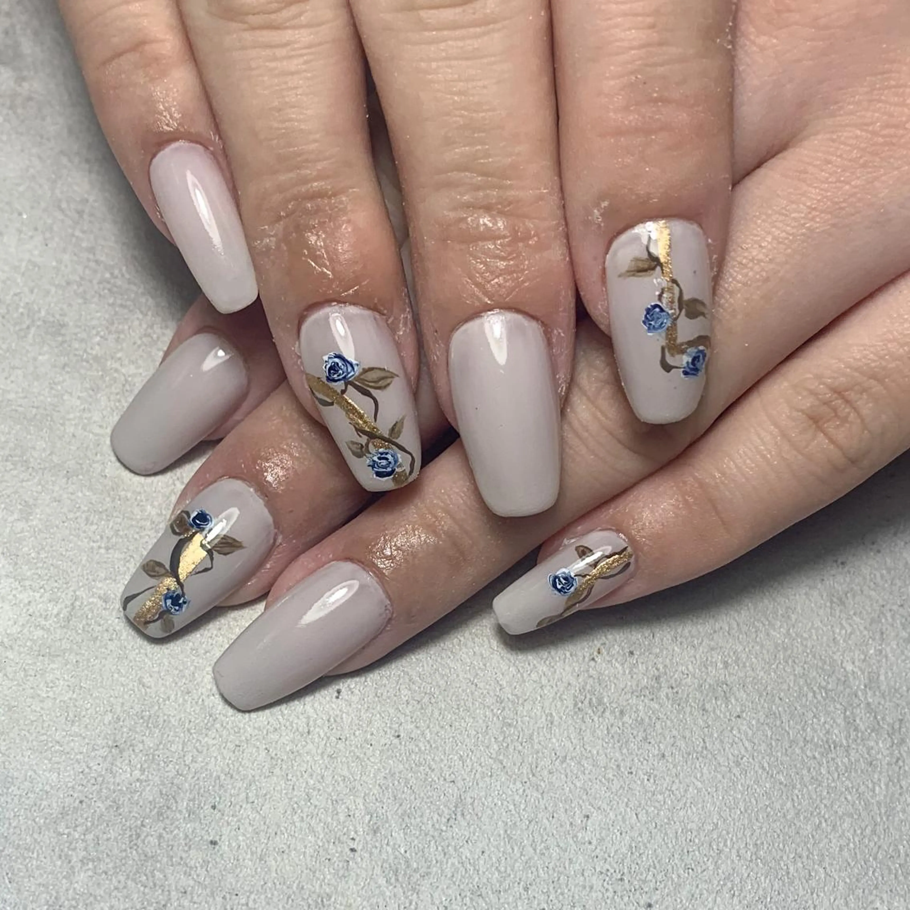 ネイル ハンドネイル FIORITURA aiのネイルデザイン