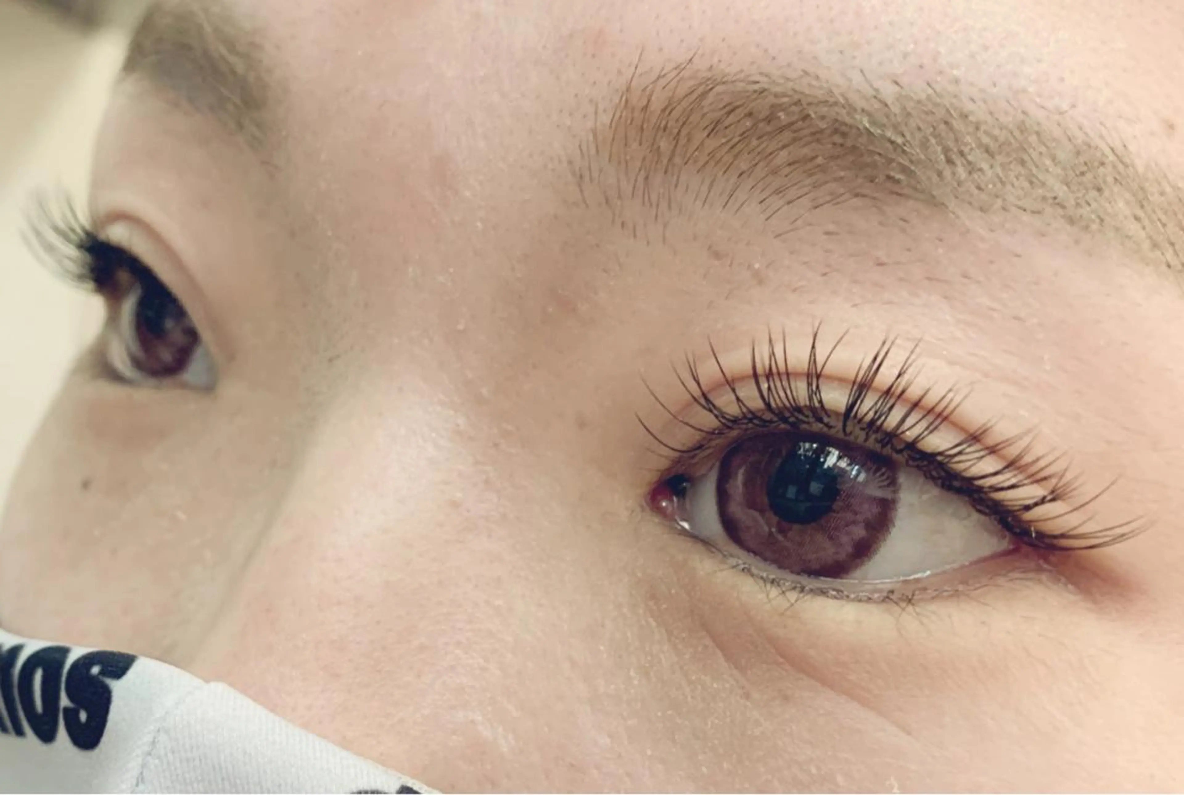 マツエク・マツパ フラットラッシュ マツエク Nordlys Room所属・やまにたゆか🌿 Nordlysのマツエク・マツパデザイン