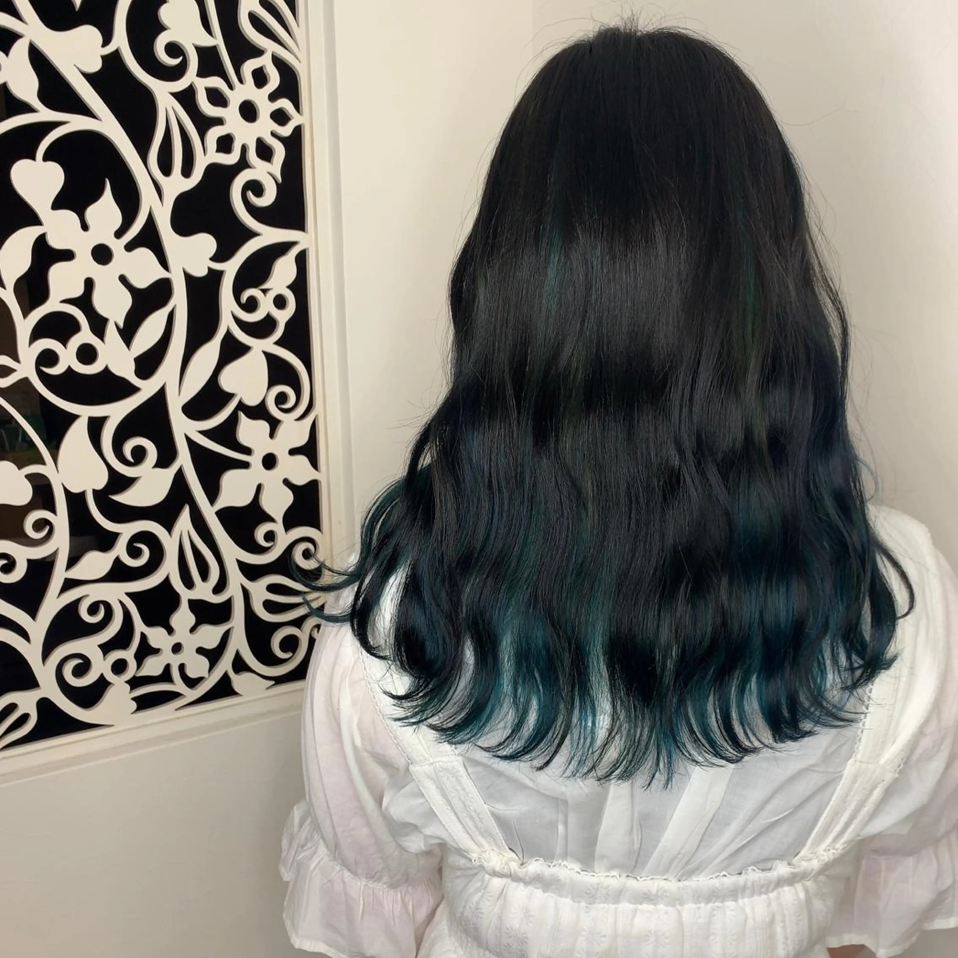 カラー ブルーカラー インナーカラー Hair Resort Noble(ヘアリゾートノーブル)所属・オオヤ カナのヘアスタイル