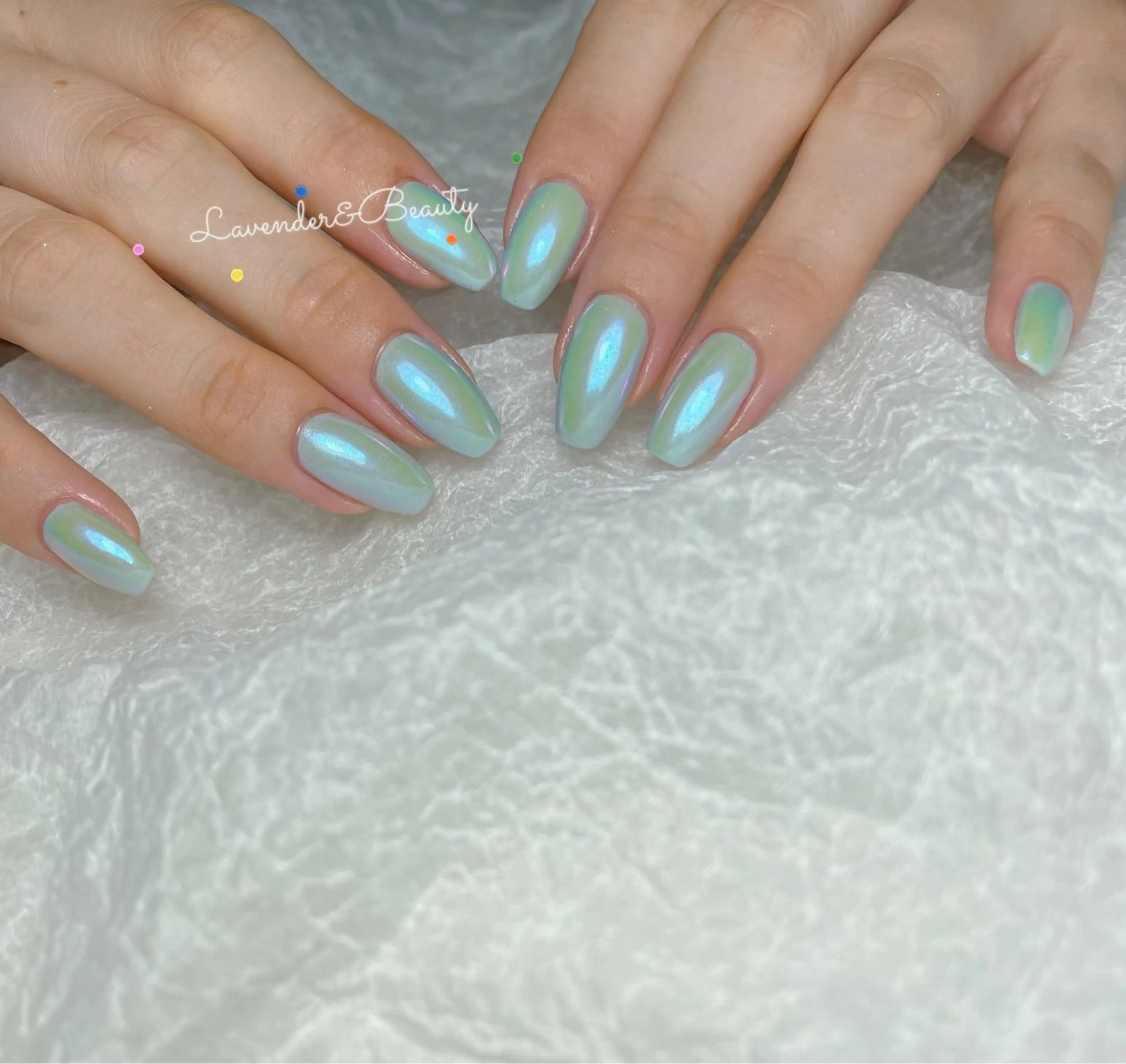 💅　オーロラorミラーネイル(当店オフ込み、丁寧なケア付き)の写真