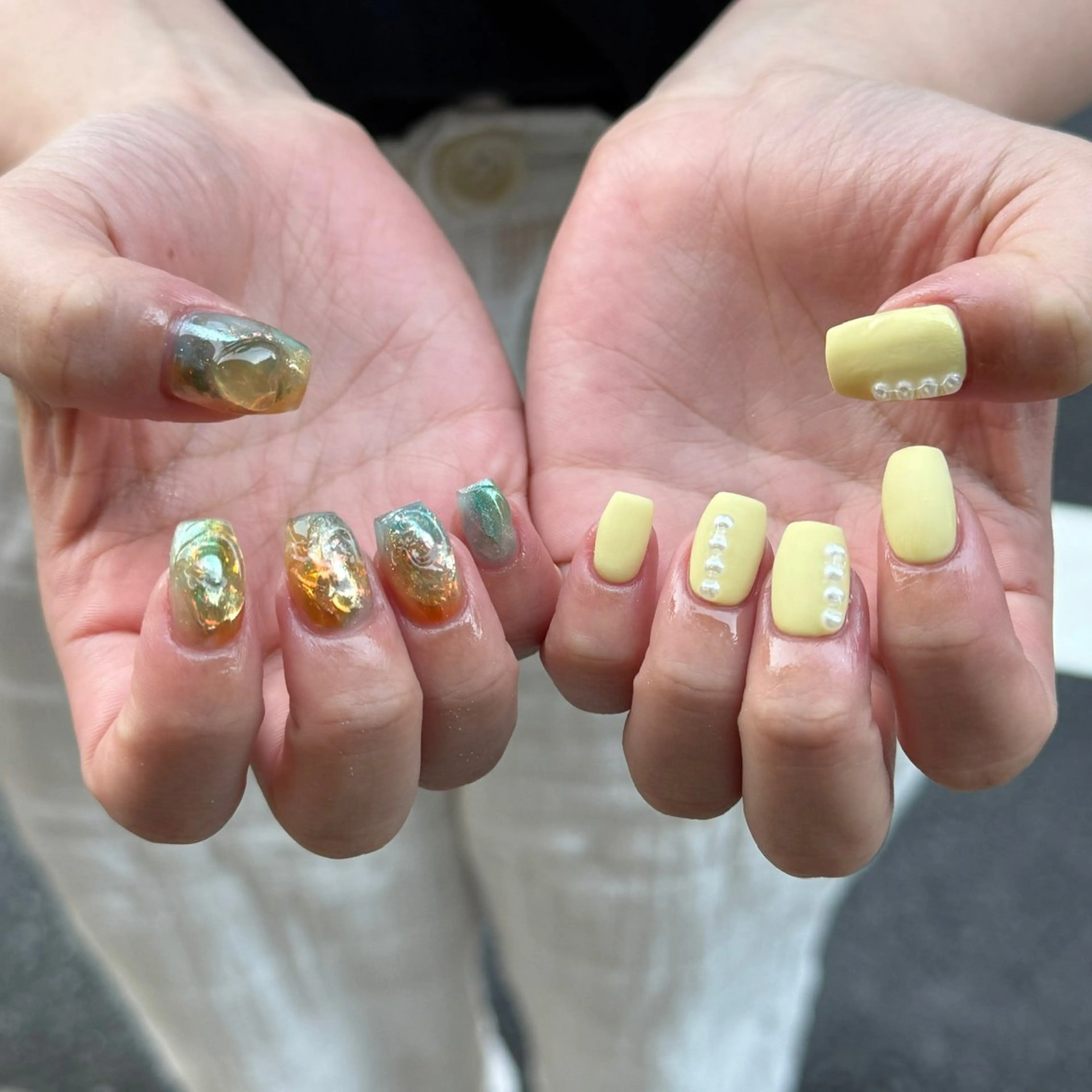 ネイル 夏ネイル ハンドネイル 𝐫𝐚𝐢 𝐧𝐚𝐢𝐥の眉毛・アイブロウイメージ