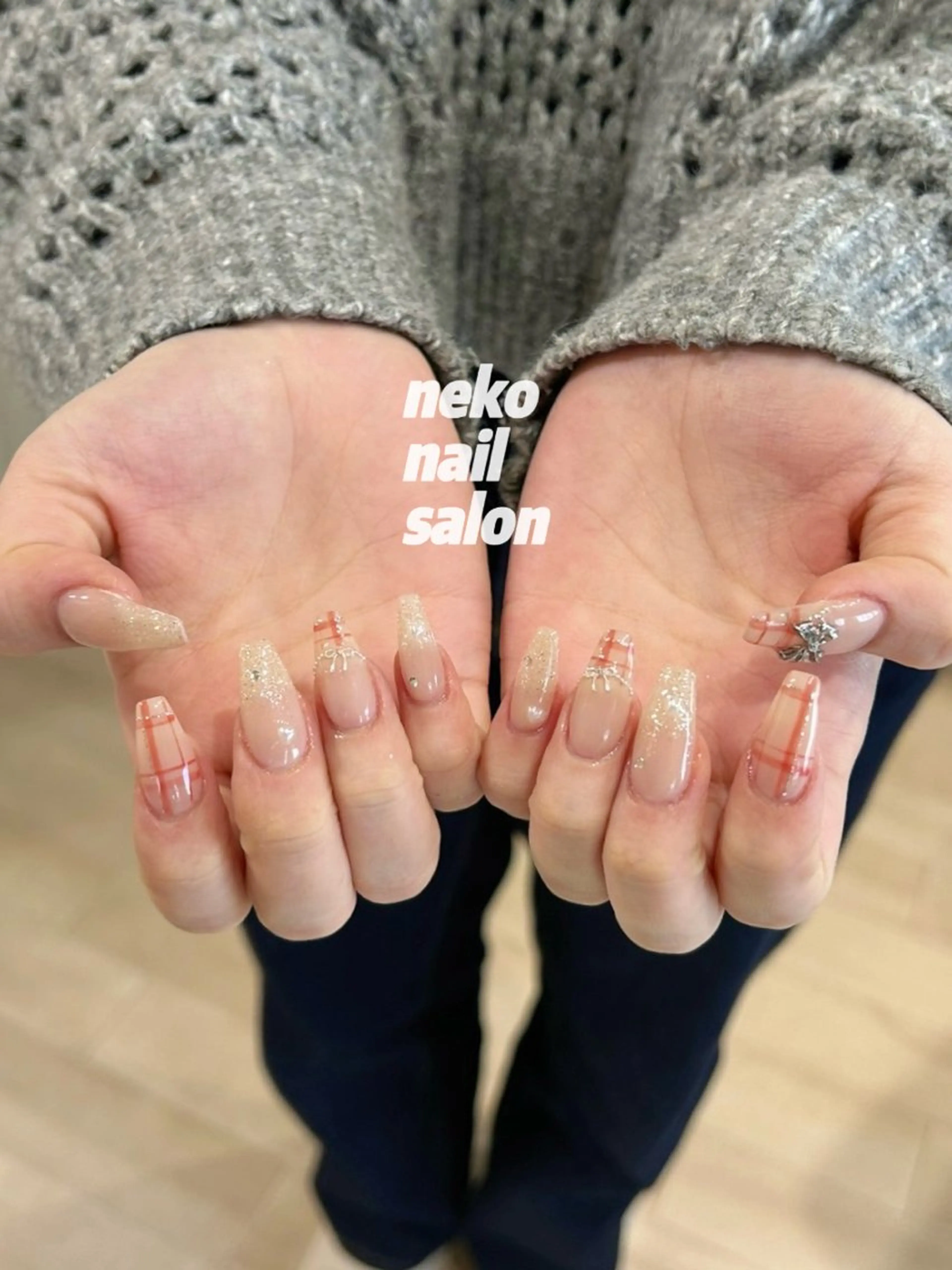ネイル キラキラネイル ツイードネイル ハンドネイル neko nail所属・neko nailのネイルデザイン