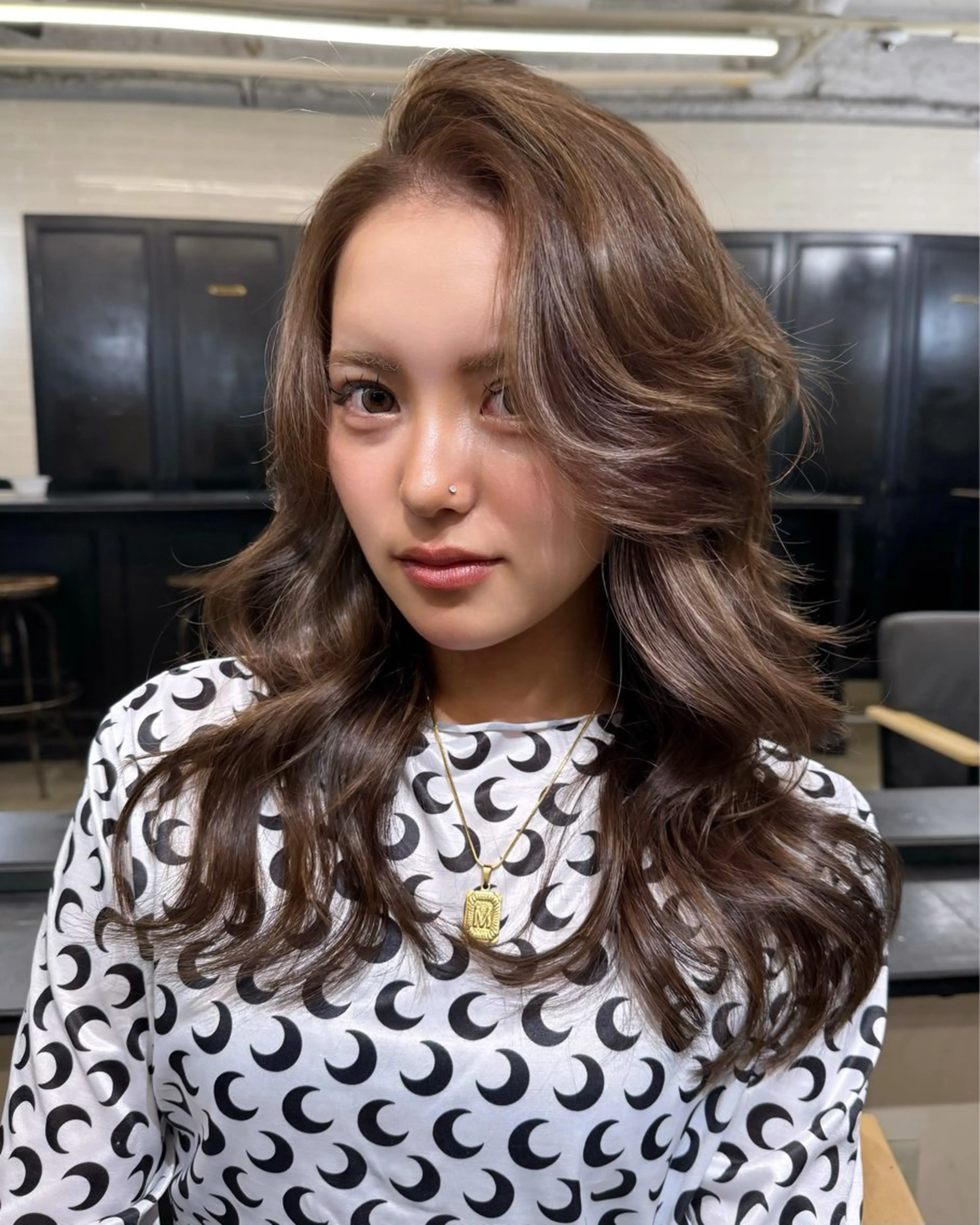 ロング カラー ベージュカラー ハイライトカラー ハイレイヤー ハイライト レイヤーカット ヘアカラー 🕊️レイヤーカット 透明感カラー GOのヘアスタイル