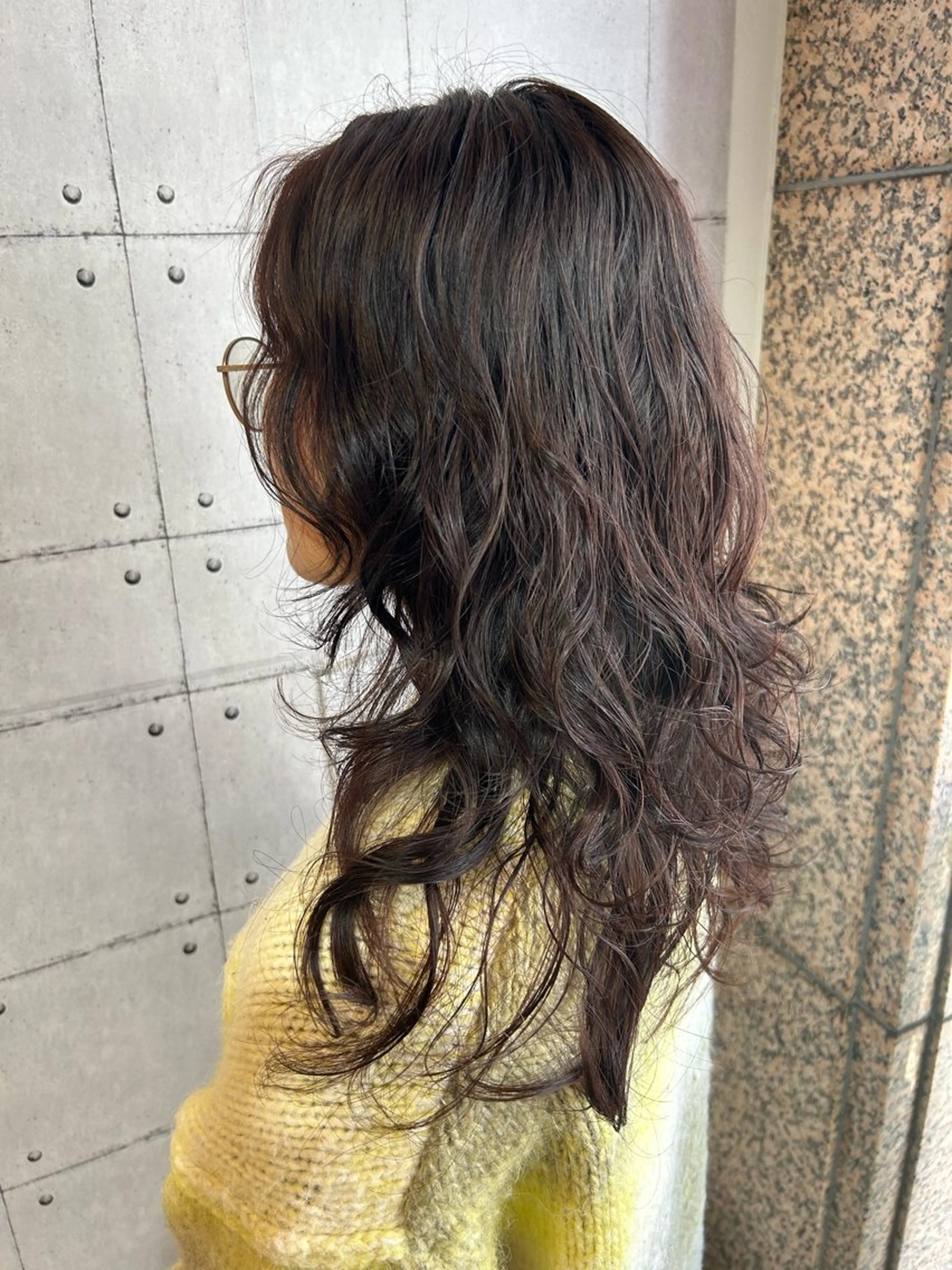 ロング パーマ 中井 茅佳のヘアスタイル