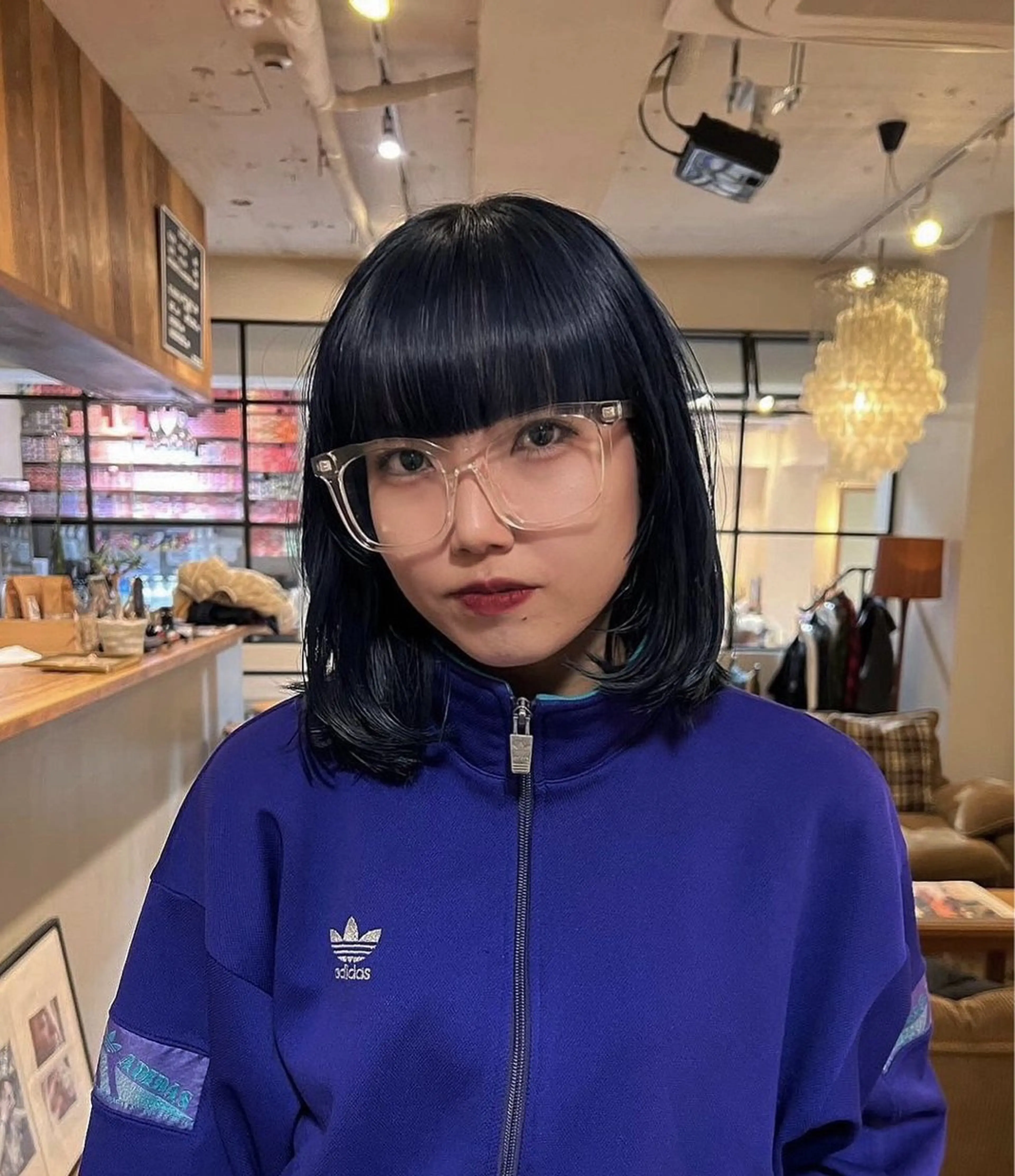 ミディアム カラー 黒髪 ブリーチ ブルーカラー ブルーブラック 透明感カラー drop /Hiroto✩.*のヘアスタイル