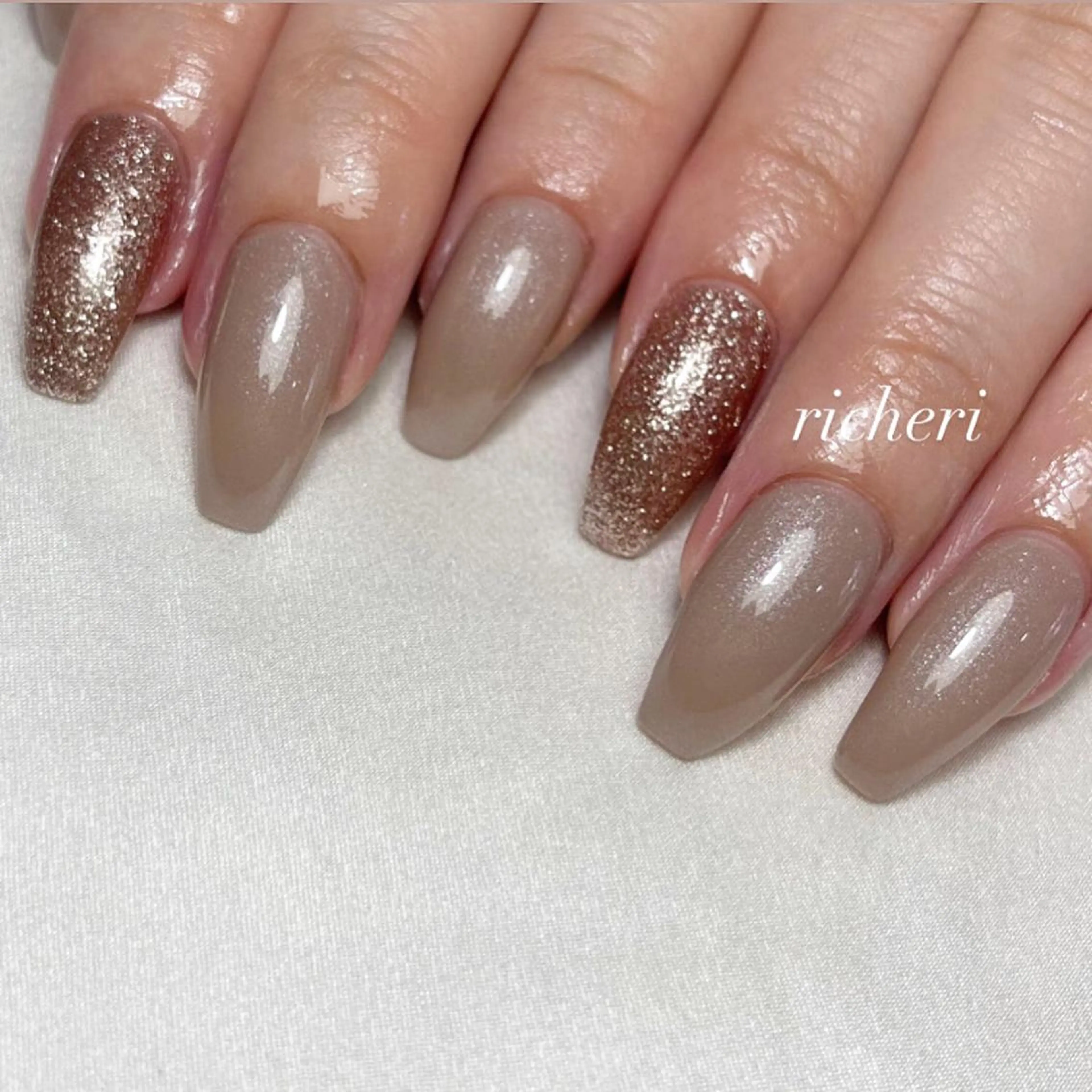 ミディアム ネイル ハンドネイル richeri beautyのエステ・リラクイメージ