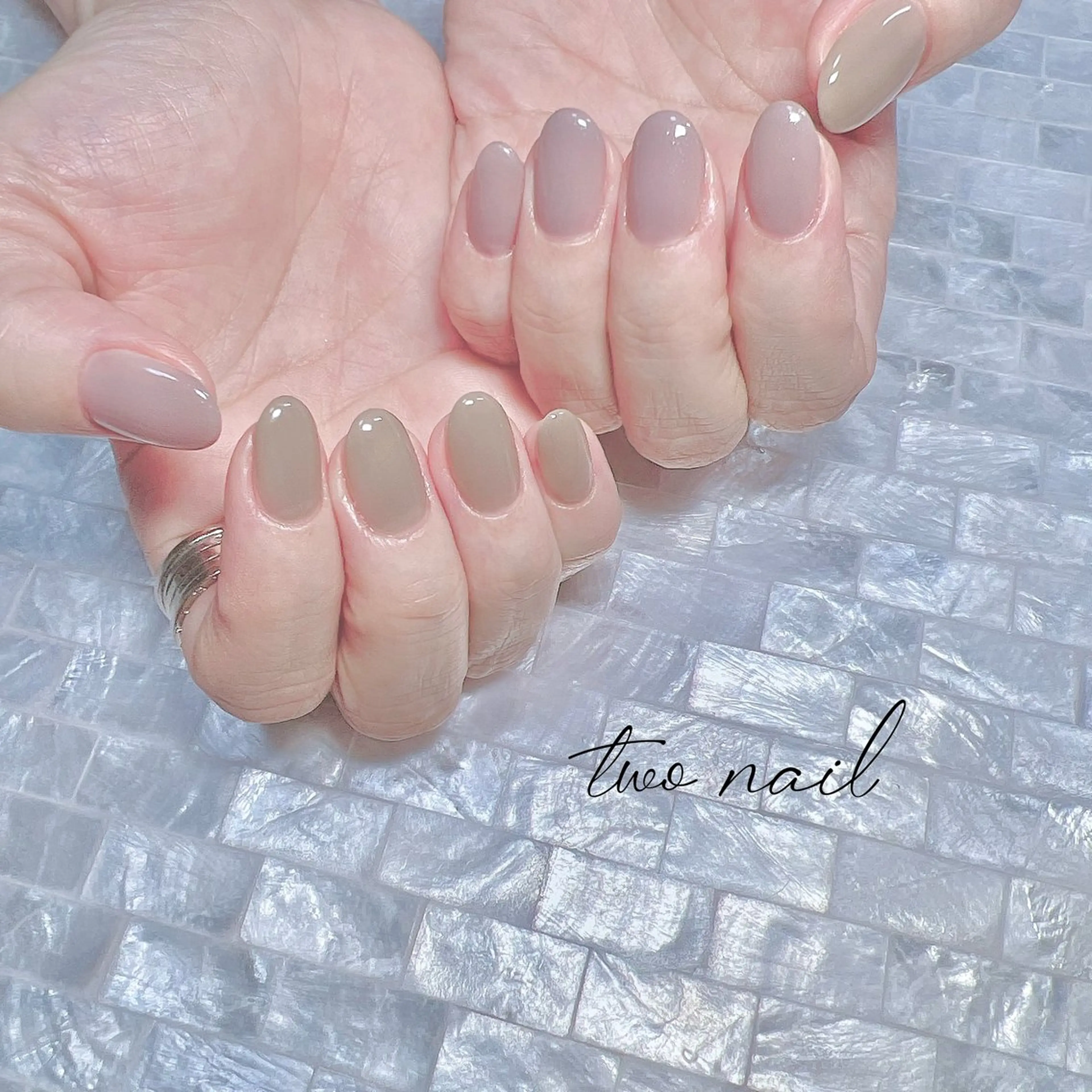 ネイル ネイルチップ ホワイト ハンドネイル two nailのネイルデザイン