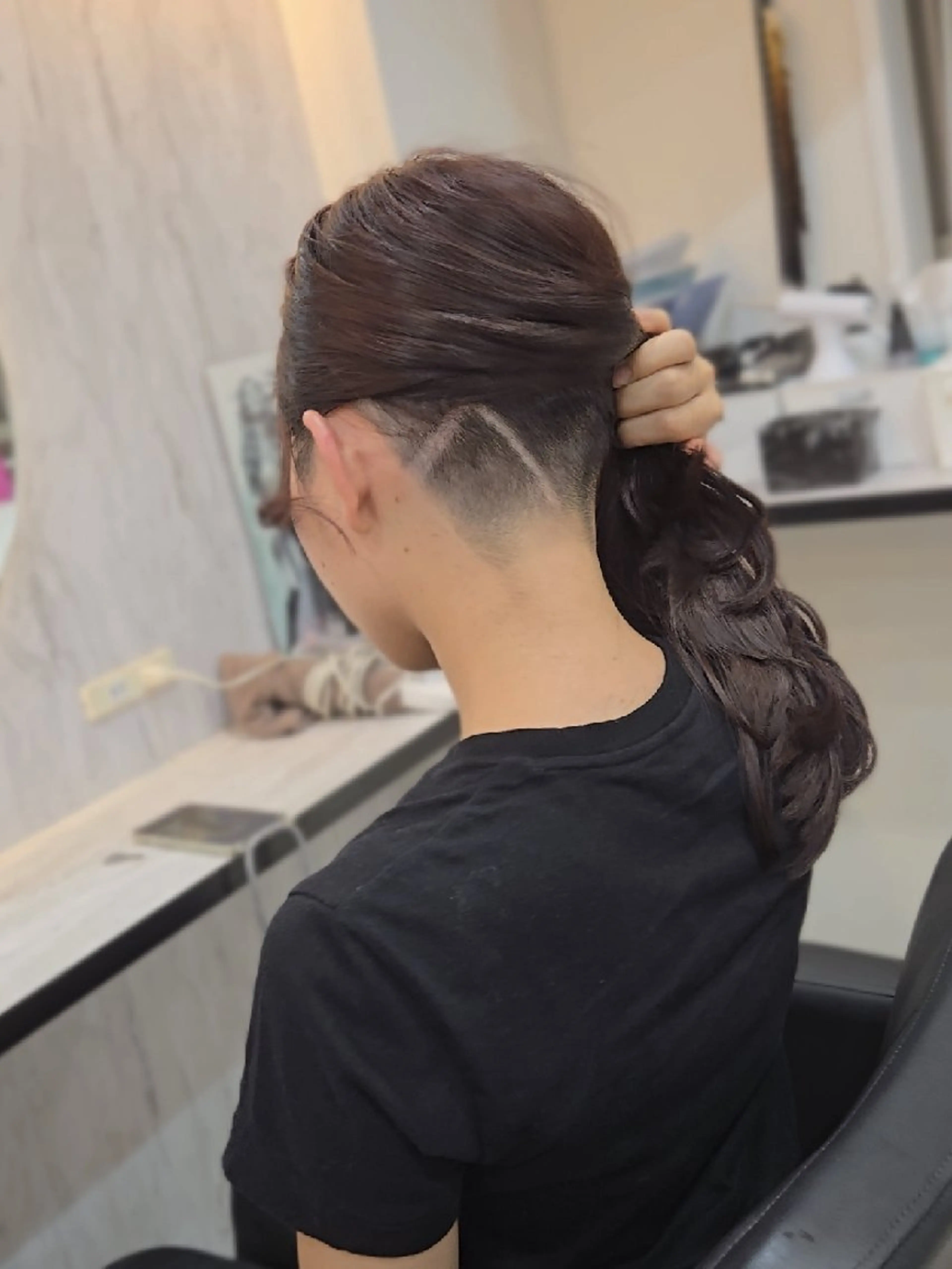 メンズ ロング カラー フェードカット メンズパーマ スキンフェード 刈り上げ 刈り上げ カット Lapis 名古屋駅前店所属・LEN名古屋/パーマ 海外ヘア/メンズ特化のヘアスタイル