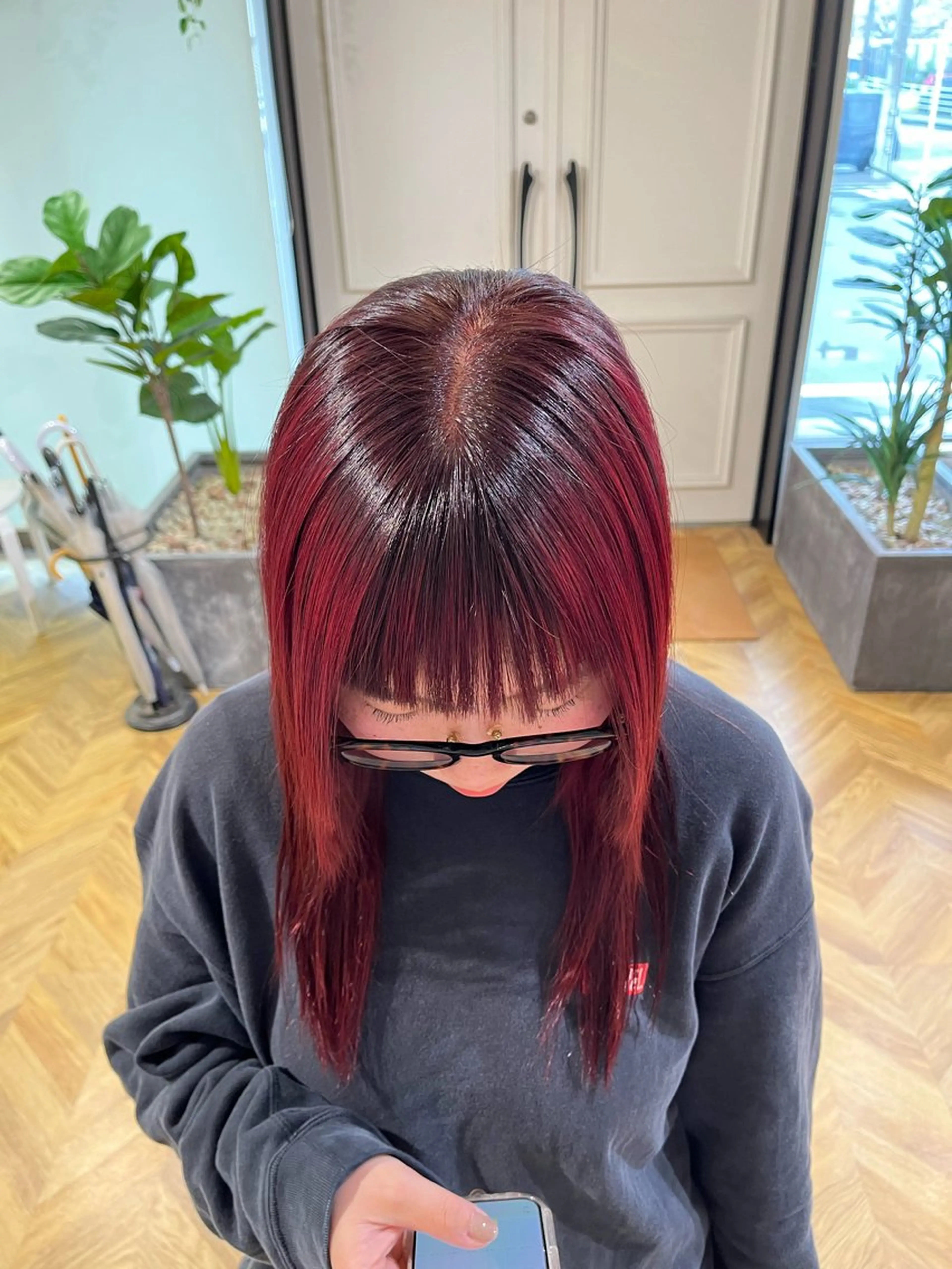 セミロング 髙橋 美妃のヘアスタイル