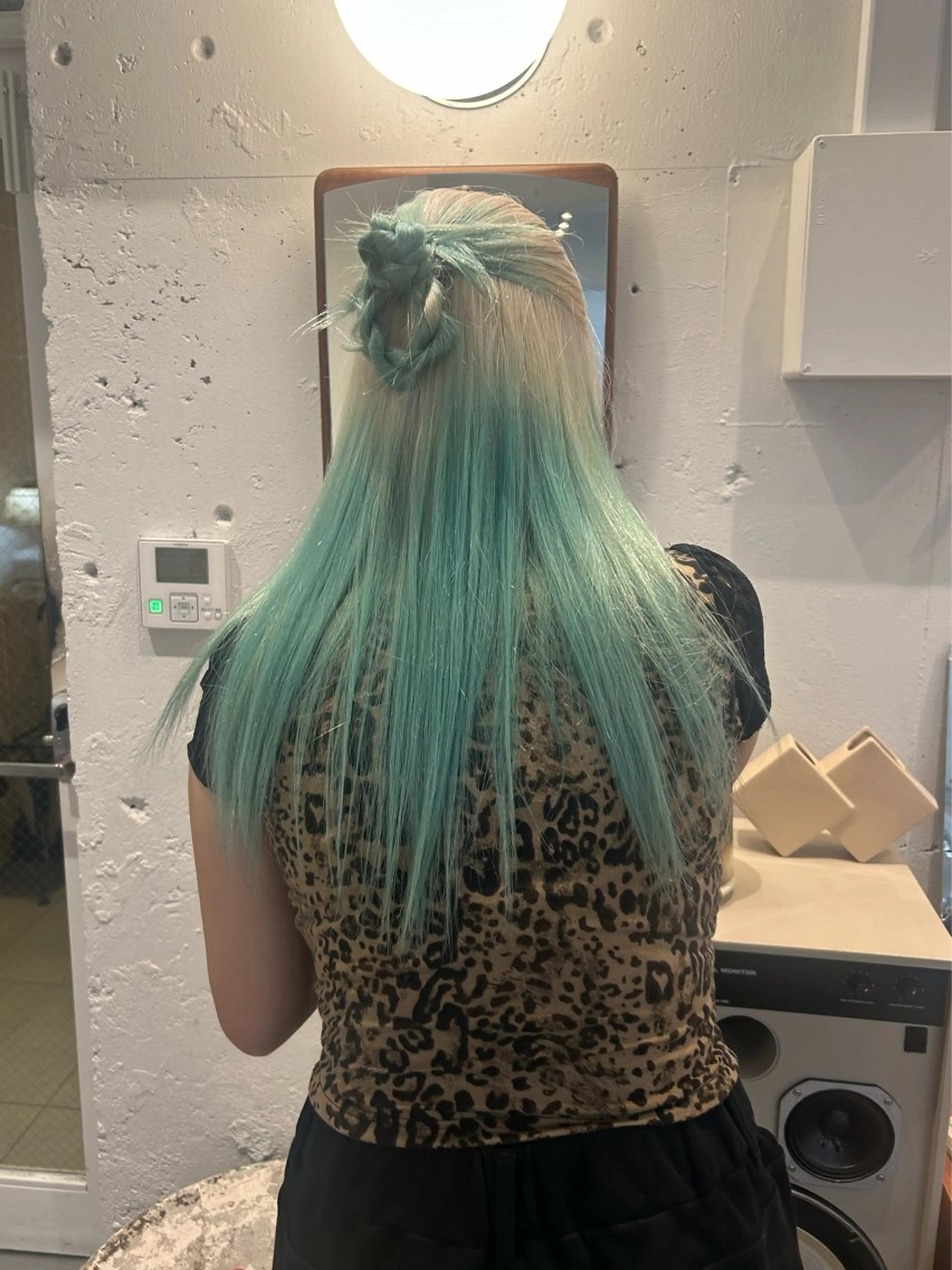 ロング カラー 綺星 ハイトーン/デザインのヘアスタイル