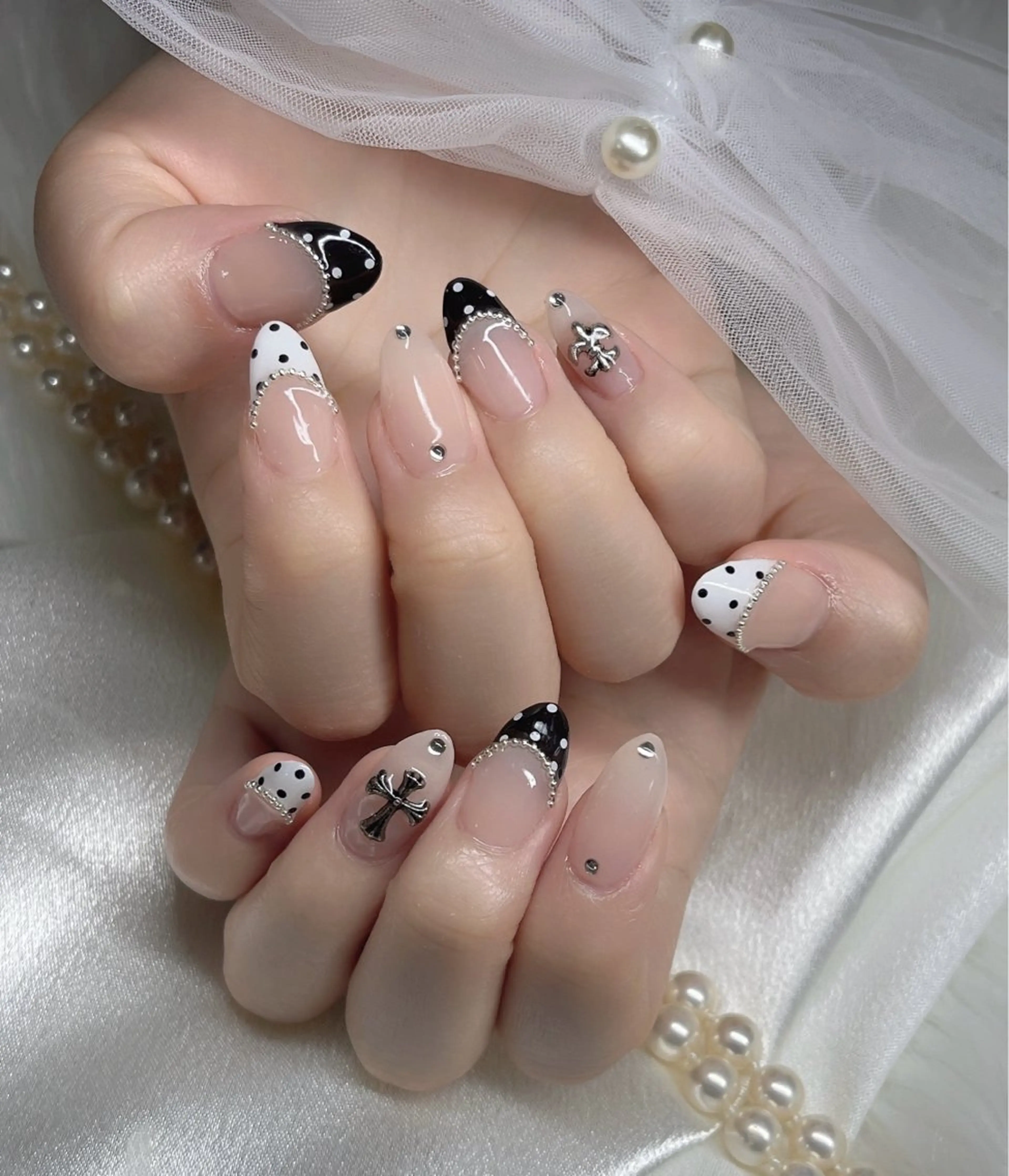 ネイル YOLO NAILのネイルデザイン