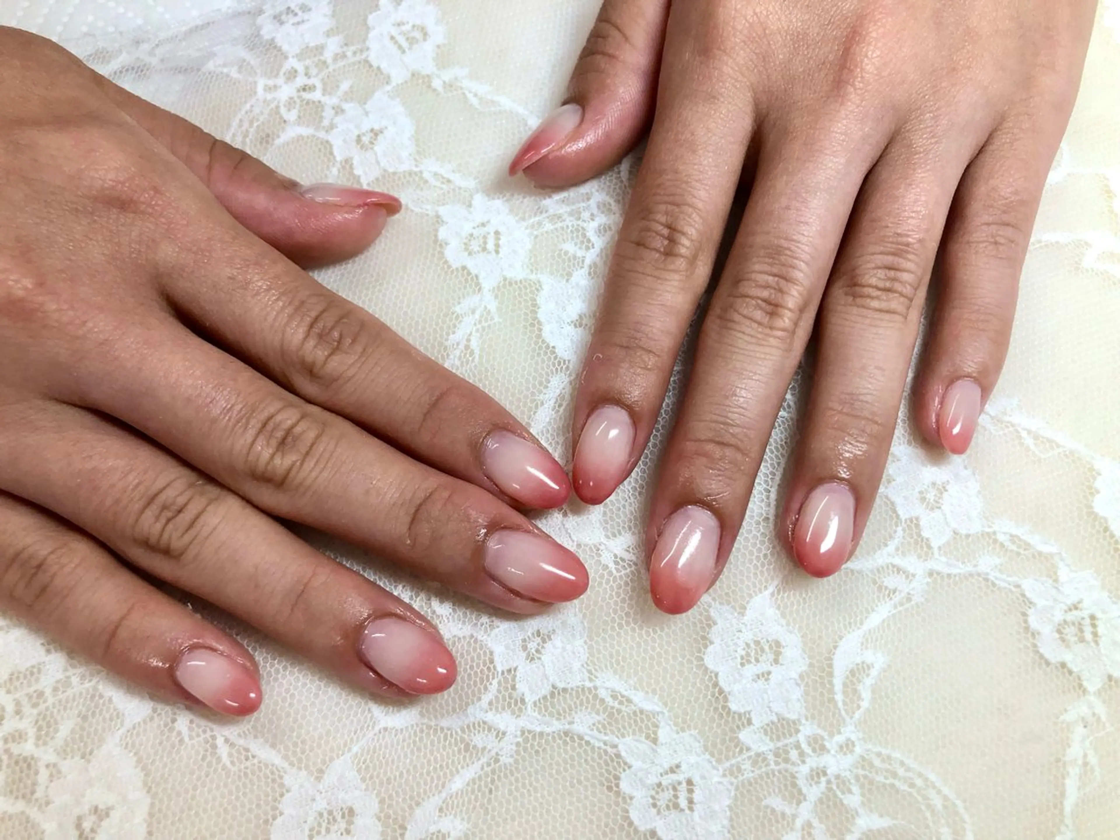 ネイル グラデーション シンプルネイル ハンドネイル ハンドケア 心斎橋Salon Epokkuのネイルデザイン