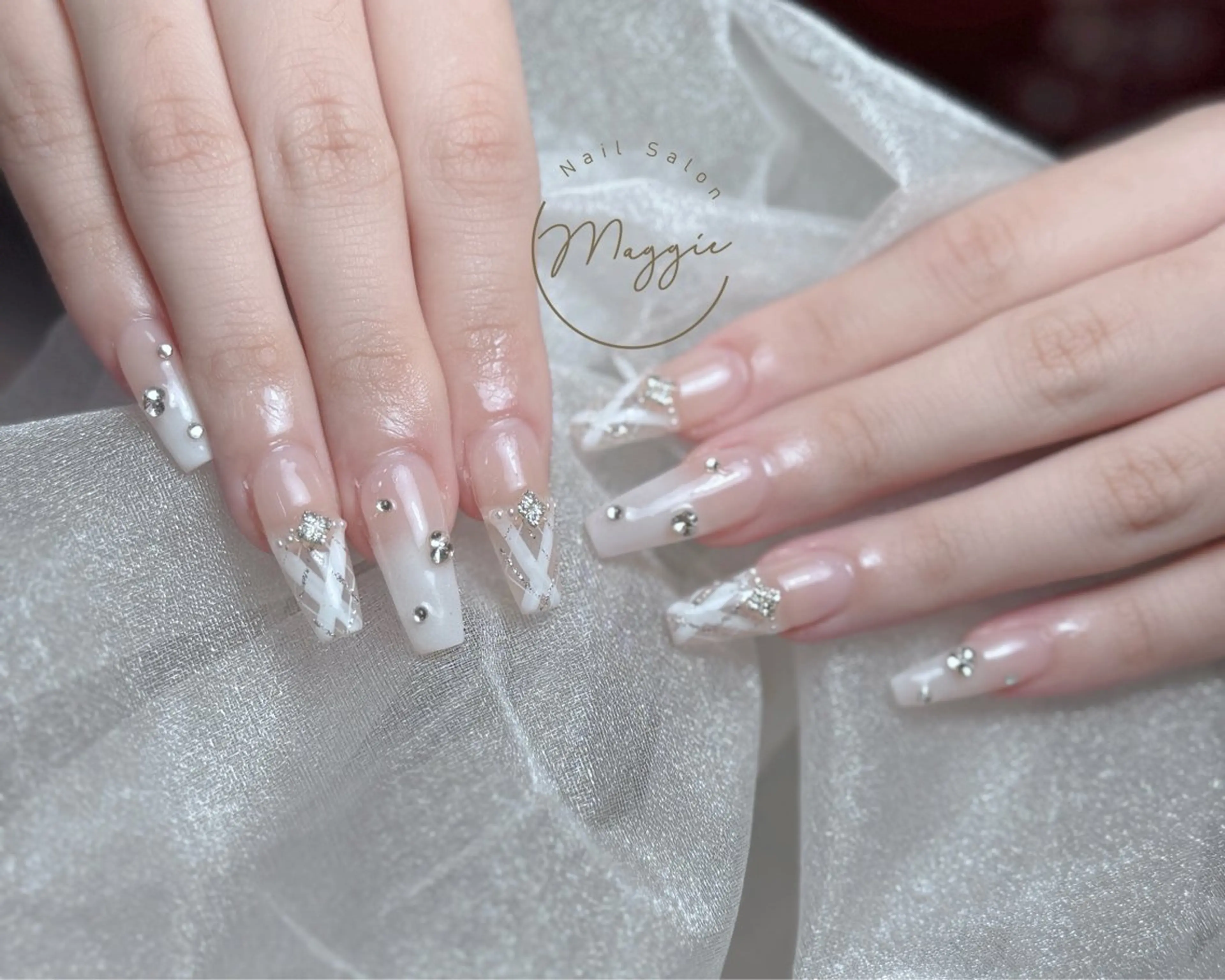 ネイル Maggie Nail🦩のネイルデザイン