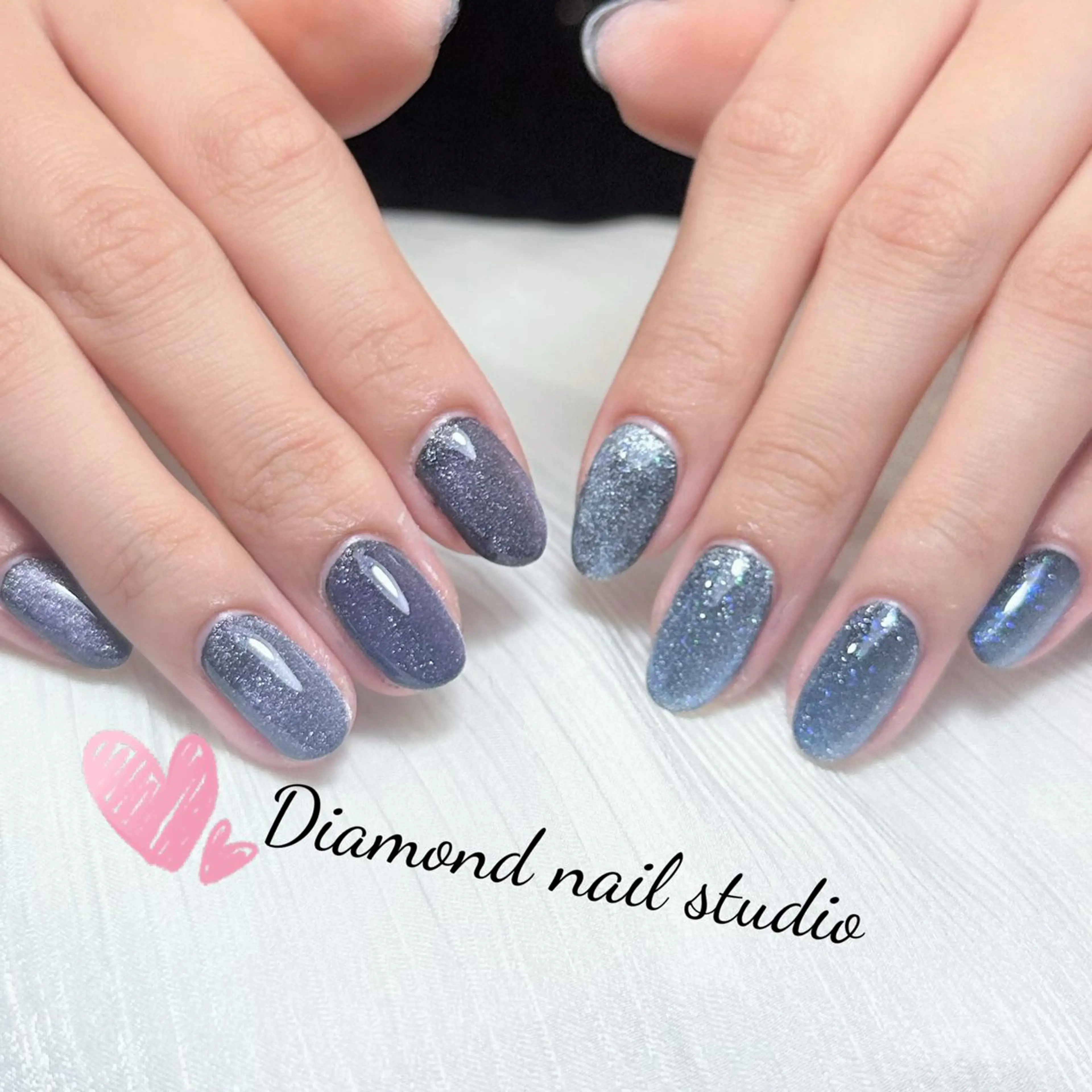 ネイル アートネイル オーロラネイル フラッシュネイル ガーリー キラキラネイル ハンドネイル Una NAILMANAMIのネイルデザイン