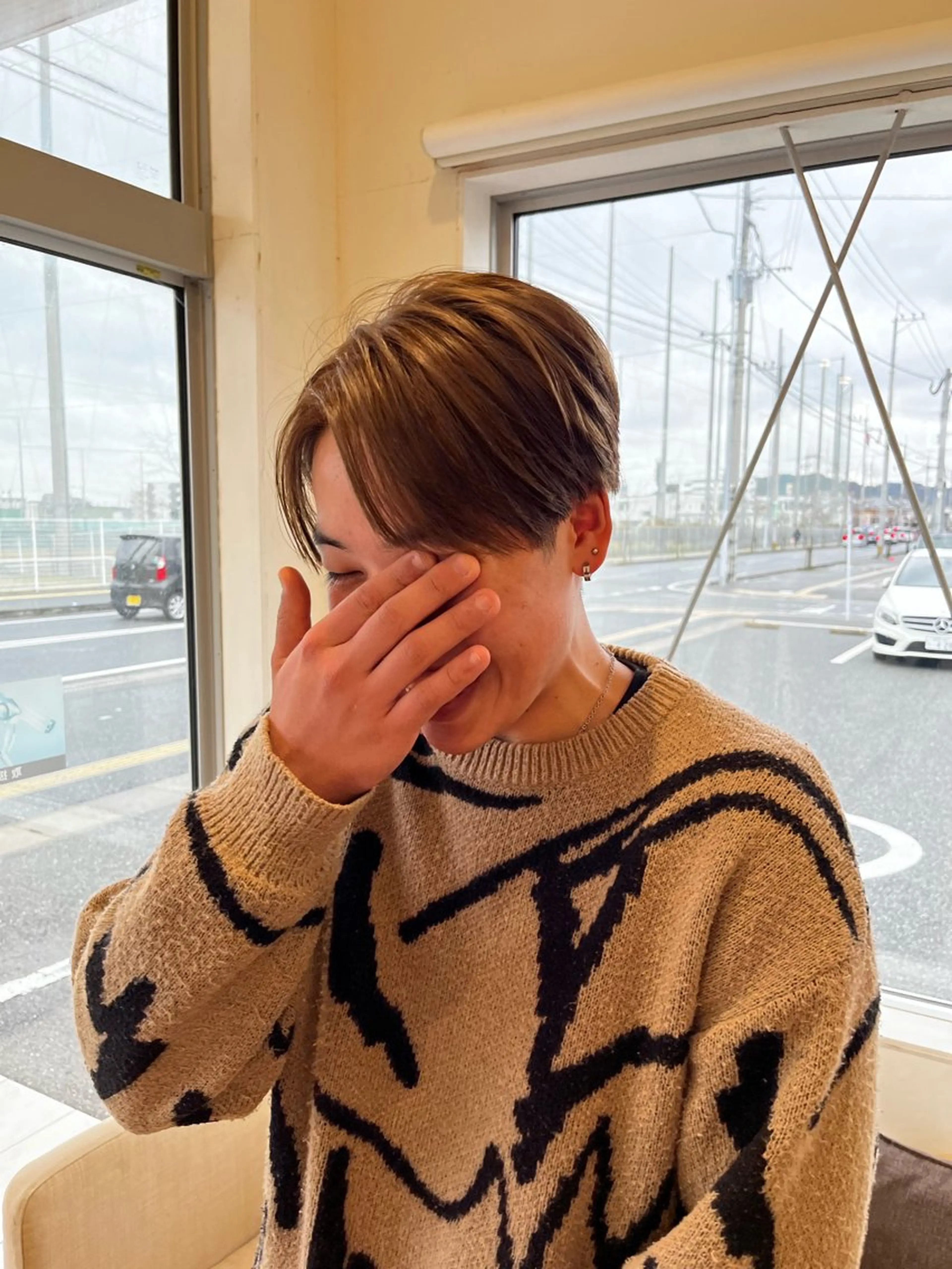 ショート メンズ メンズブリーチ ヘアカラー 平間 稔希のヘアスタイル