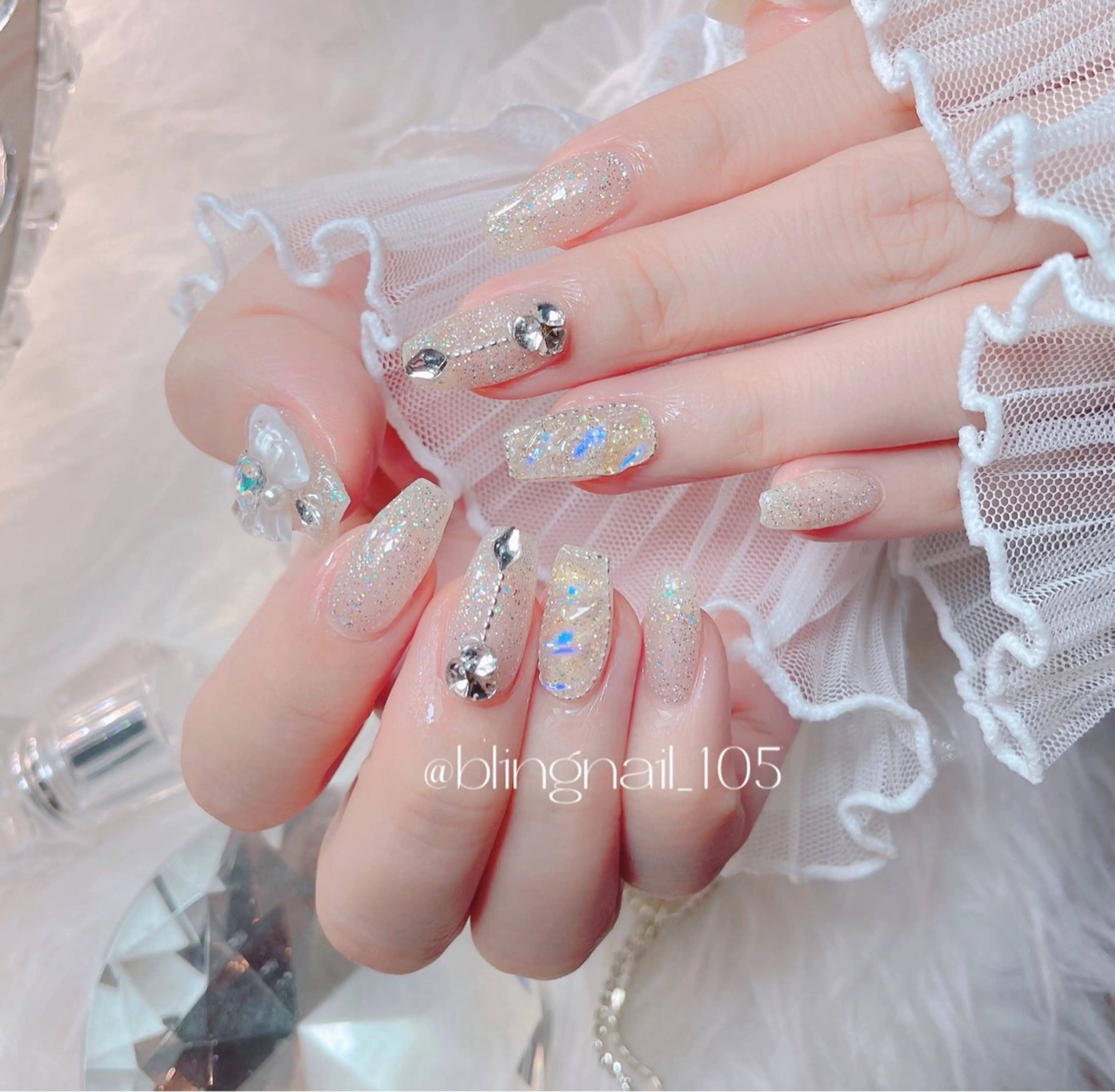 ネイル 23時まで❤︎韓国、 ワンホンネイルのネイルデザイン