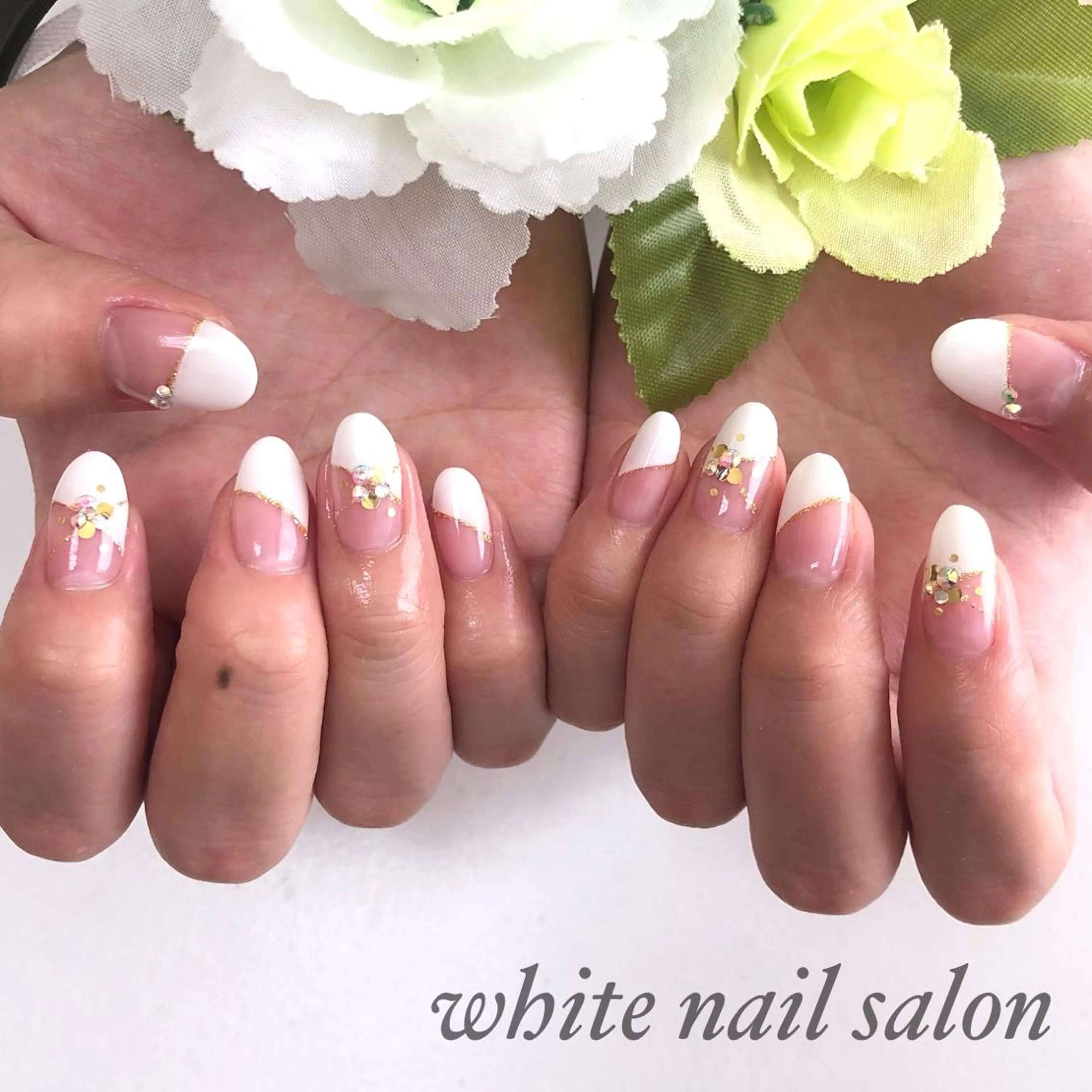 ネイル アートネイル フレンチネイル ジェルネイル ハードジェル 持ち込み ハンドネイル white nail salonのネイルデザイン
